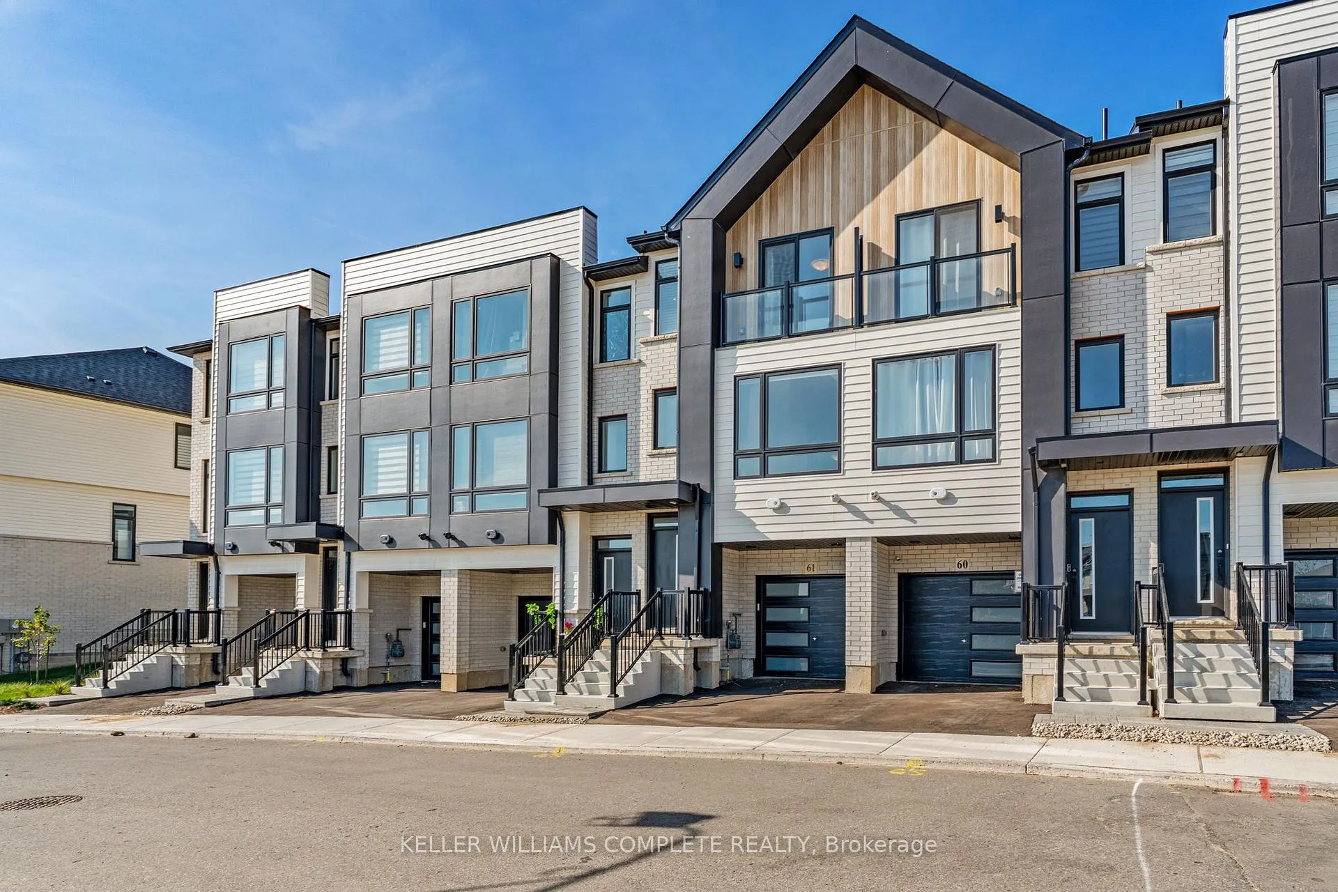 Photo 2 of Unit 61, 55 Tom Brown Drive, Brant, Paris — HOMEH