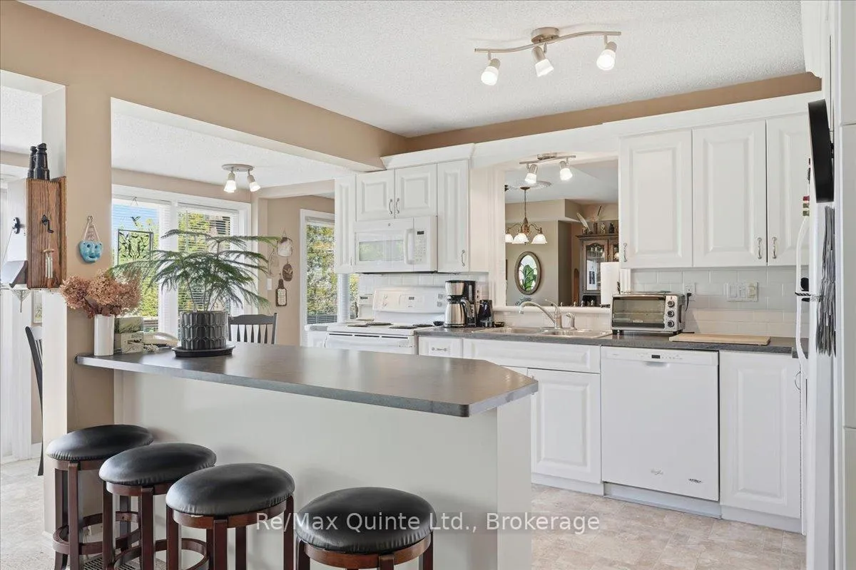 Photo 10 of 92 Bishop Lane, Prince Edward County, Sophiasburg Ward — HOMEH