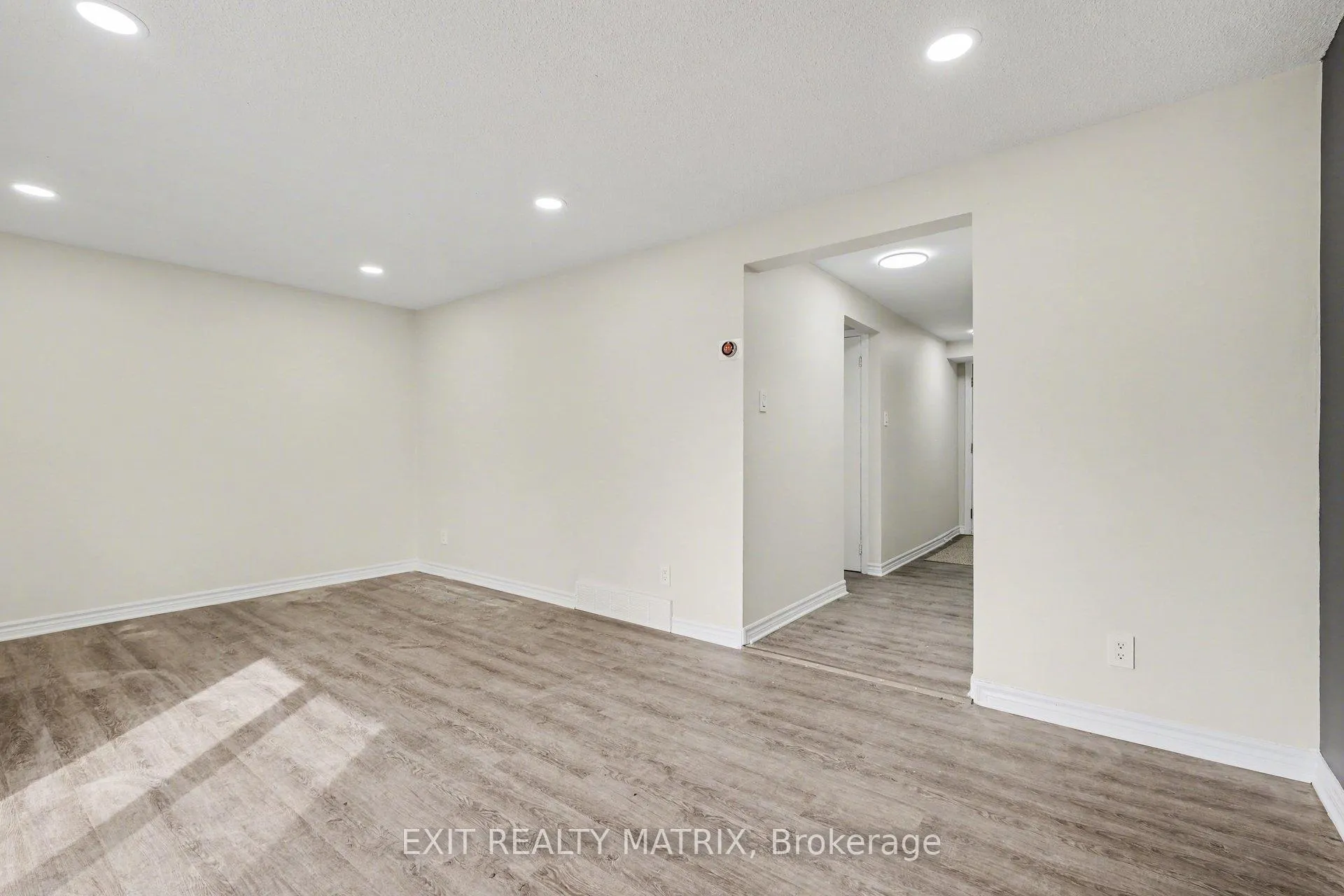 Photo 9 of Unit B, 1468 Heatherington Road, Ottawa, Heron Gate/Industrial Park — HOMEH
