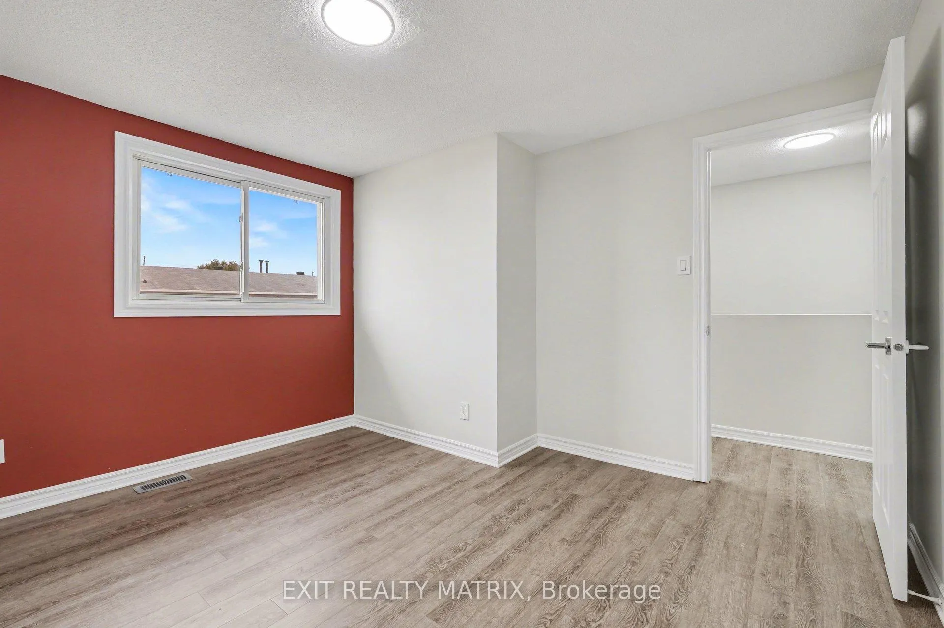 Photo 16 of Unit B, 1468 Heatherington Road, Ottawa, Heron Gate/Industrial Park — HOMEH