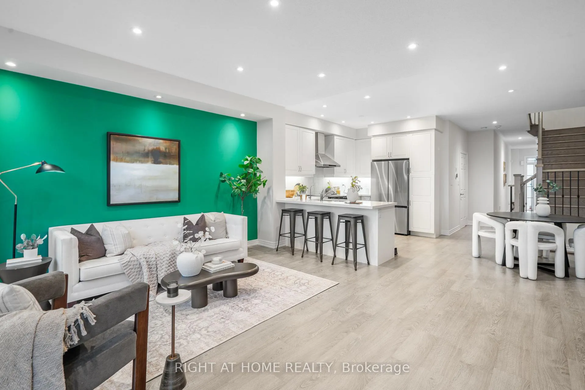 Photo 2 of 127 Benadir Avenue, Caledon, Rural Caledon — HOMEH