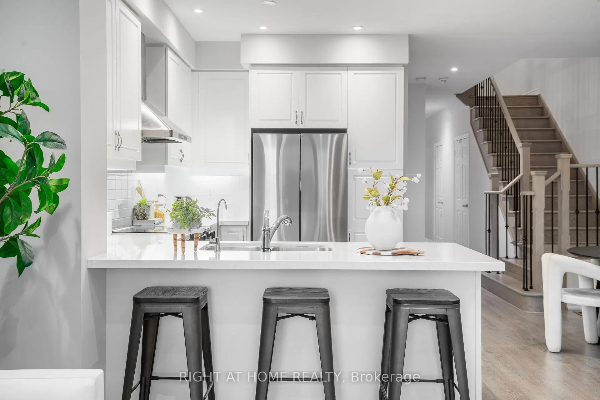 Photo 5 of 127 Benadir Avenue, Caledon, Rural Caledon — HOMEH