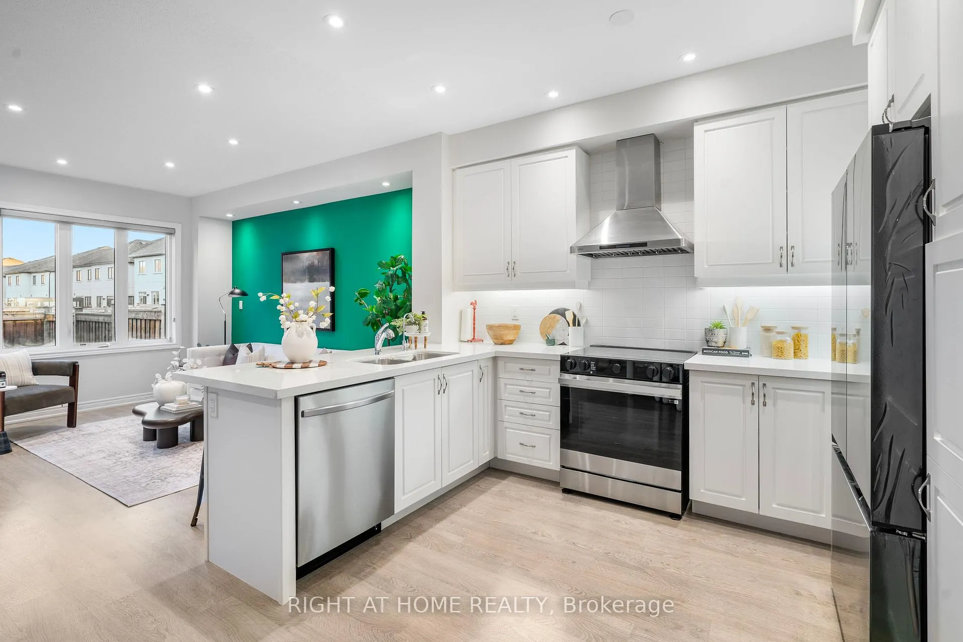 Photo 8 of 127 Benadir Avenue, Caledon, Rural Caledon — HOMEH