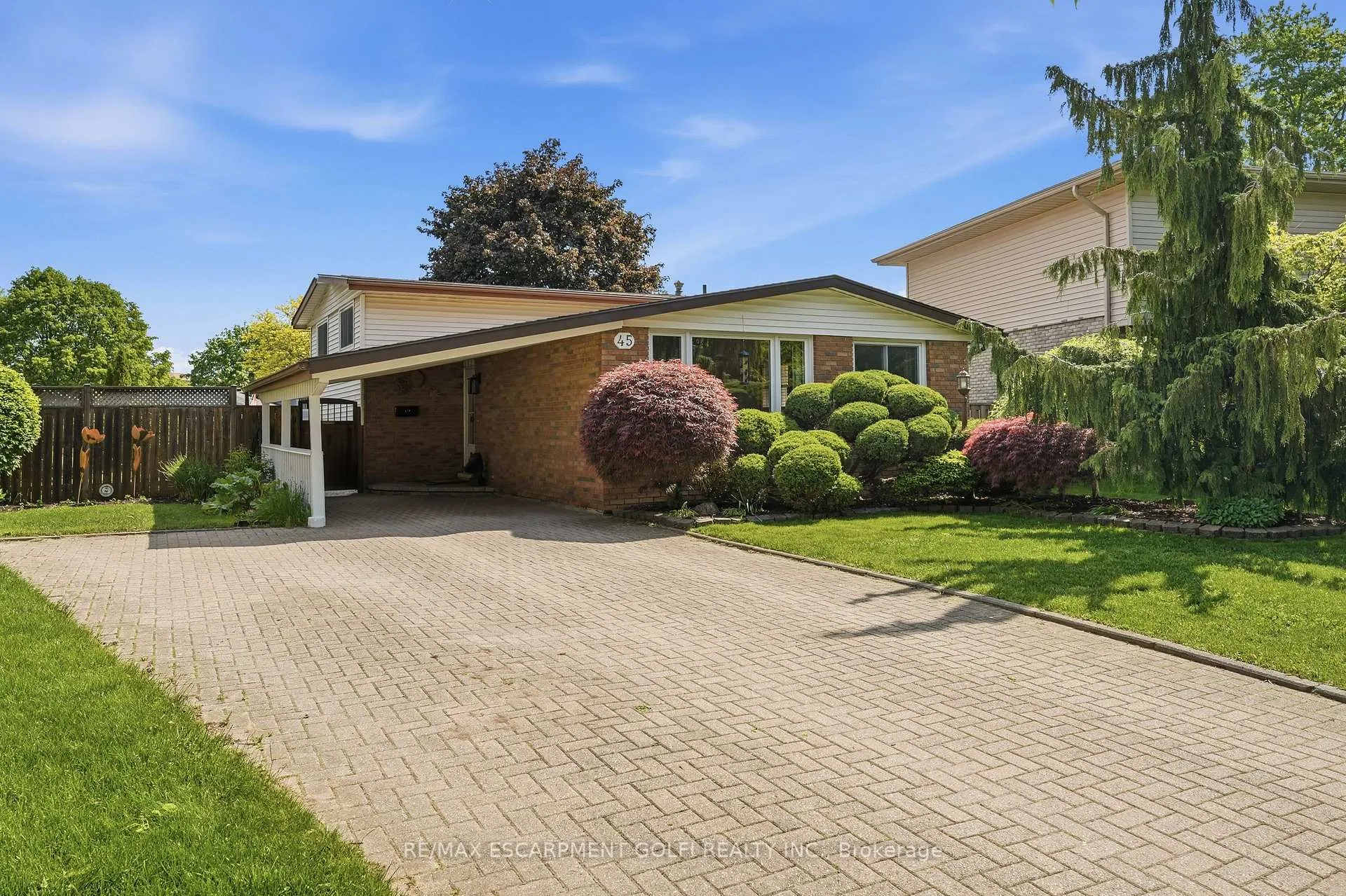 Photo 4 of 45 Tanglewood Terrace, Brantford — HOMEH