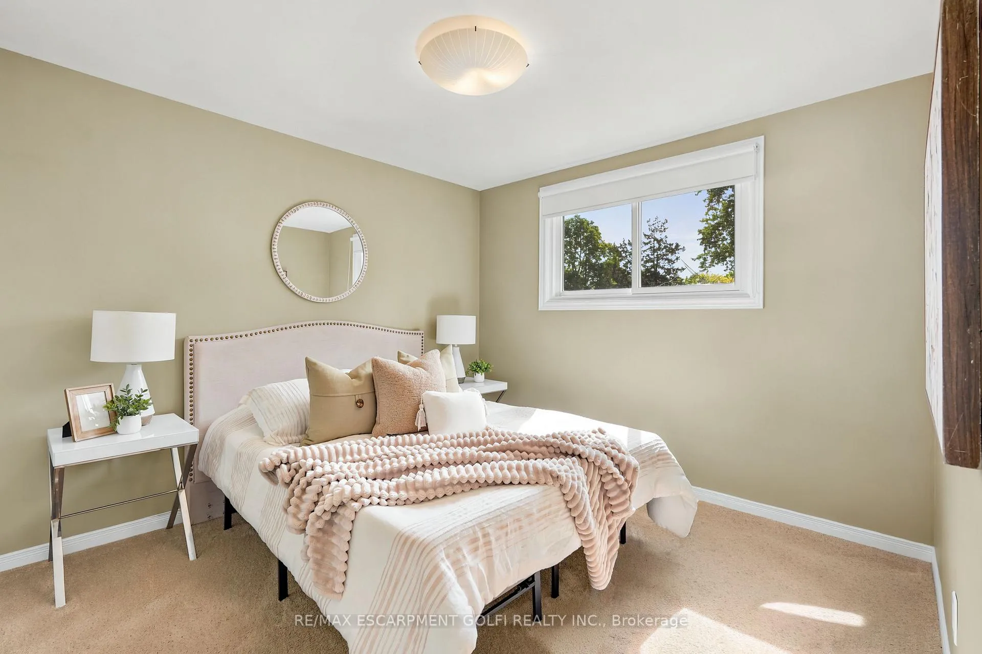 Photo 18 of 45 Tanglewood Terrace, Brantford — HOMEH