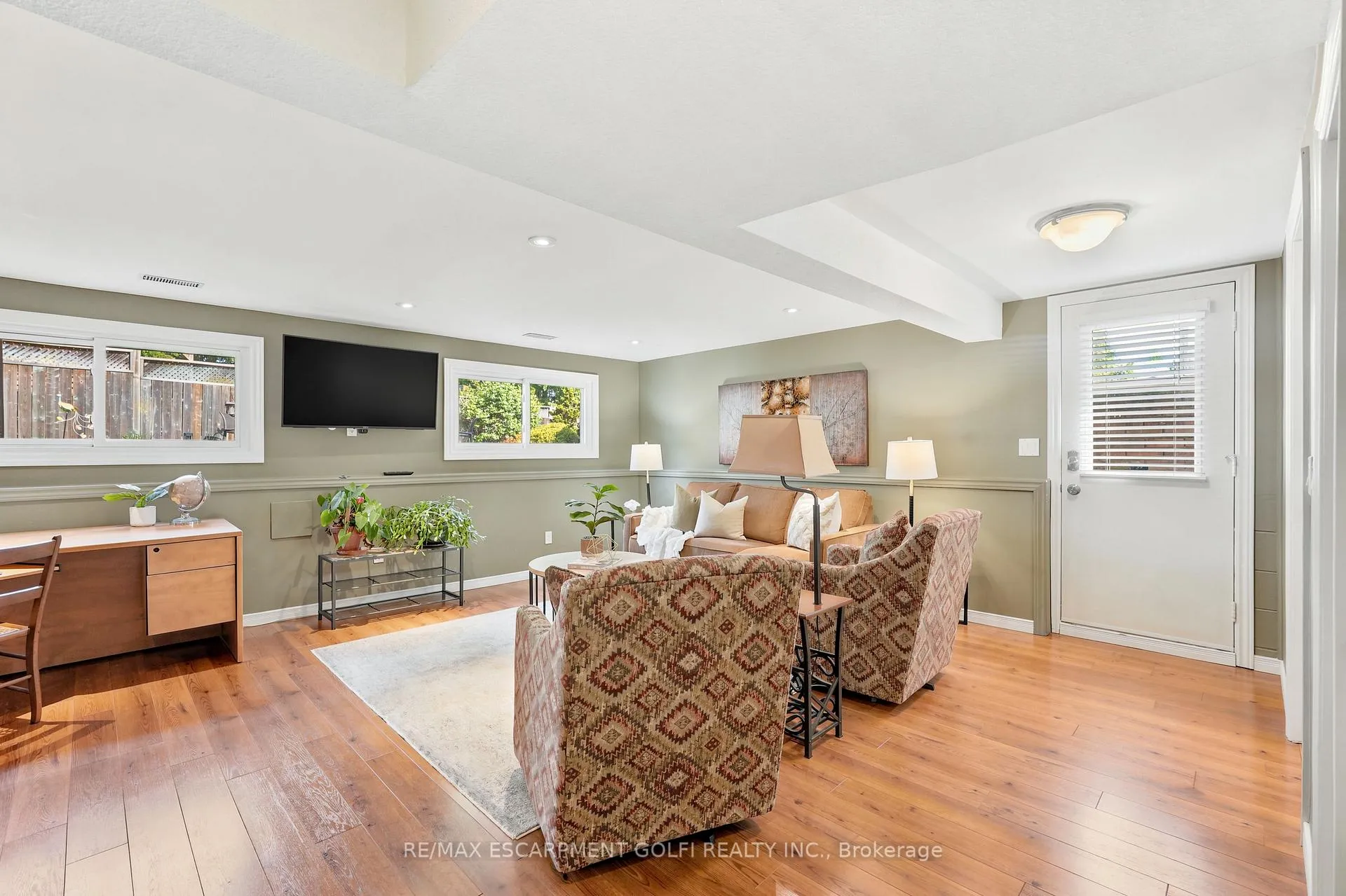 Photo 23 of 45 Tanglewood Terrace, Brantford — HOMEH