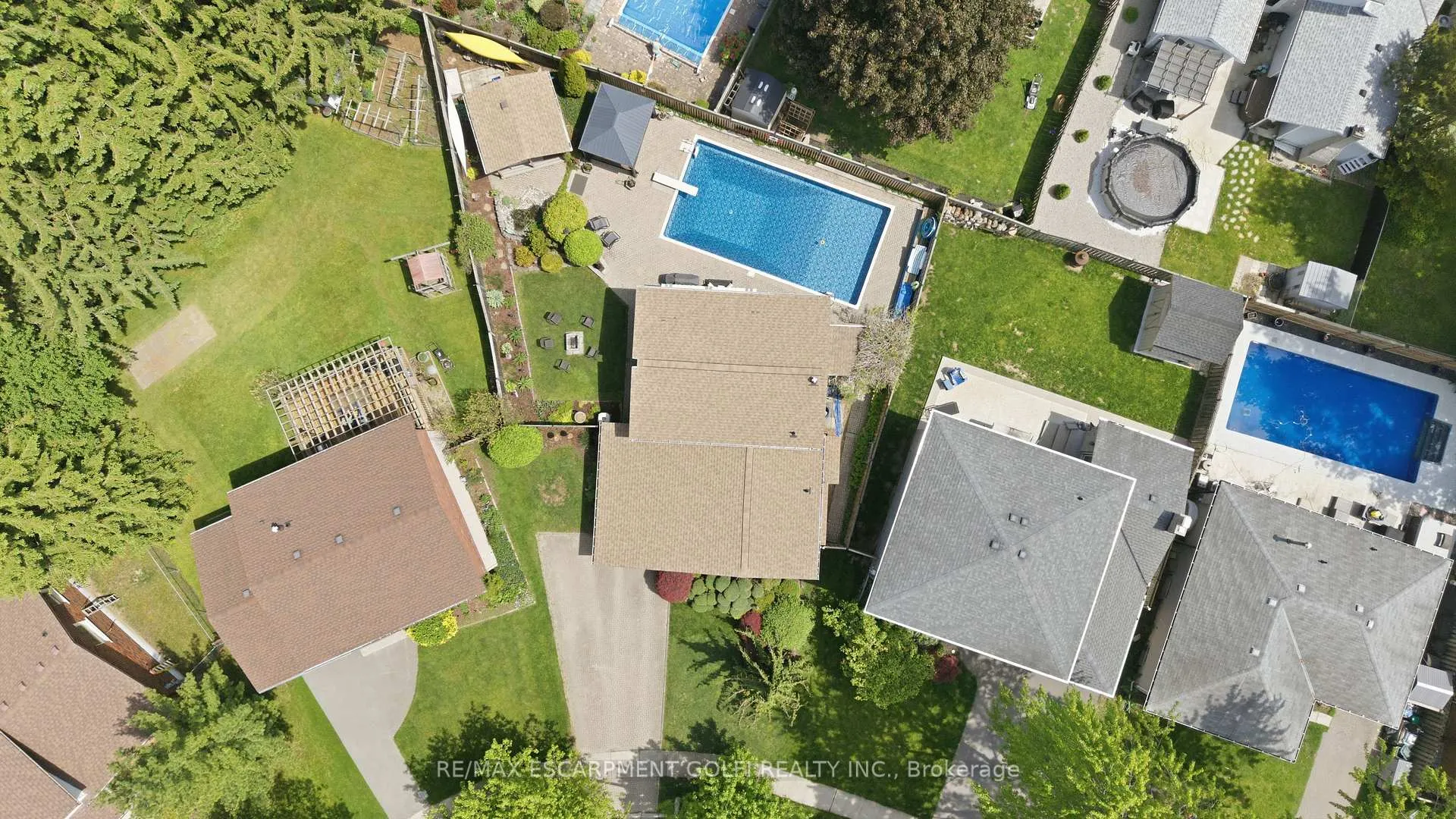 Photo 36 of 45 Tanglewood Terrace, Brantford — HOMEH