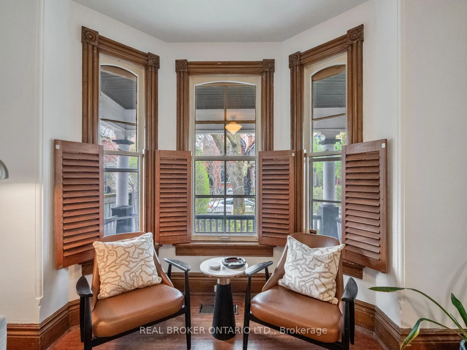 Photo 5 of 170 Cowan Avenue, Toronto, South Parkdale — HOMEH