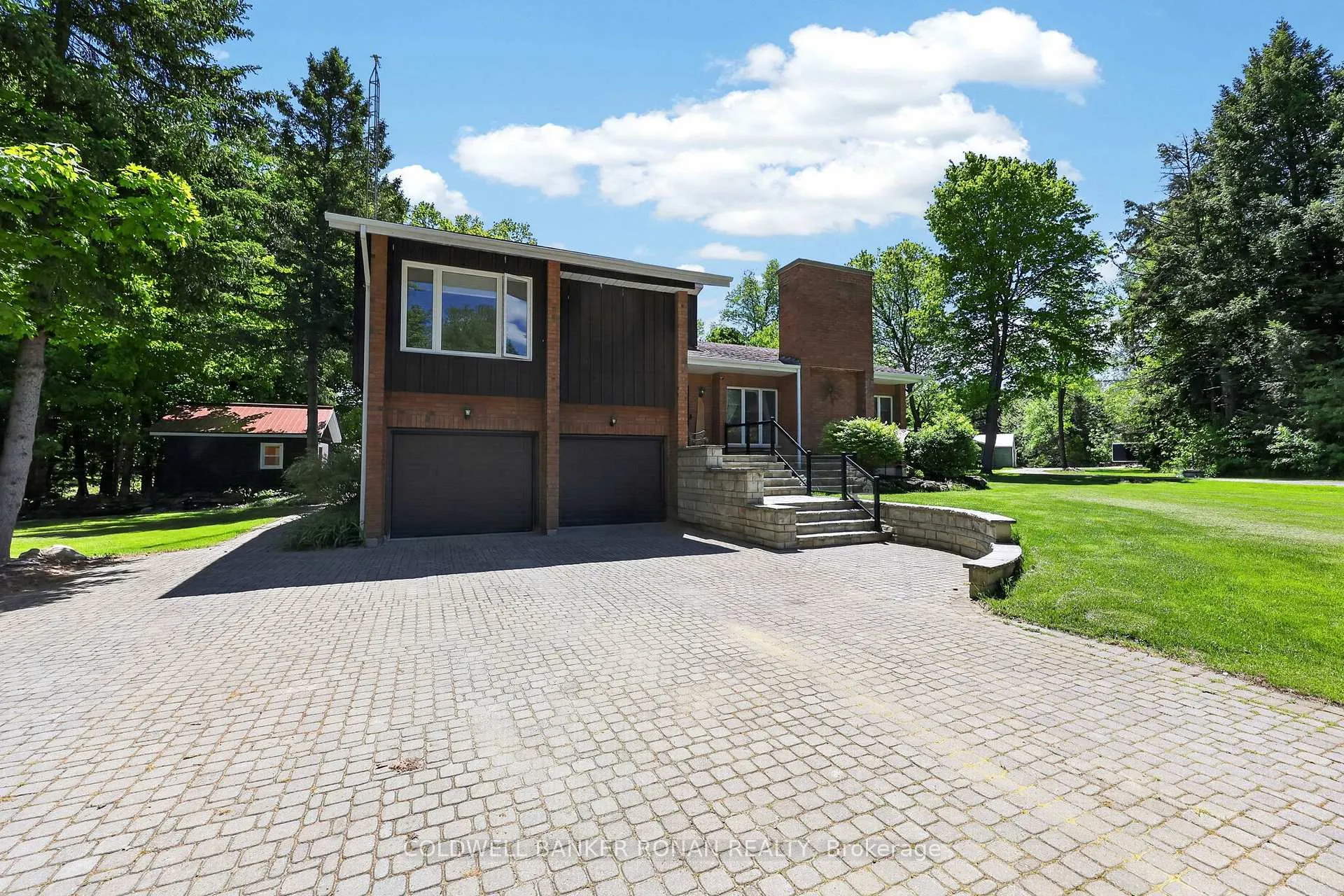 Photo 2 of 5565 5th Line, New Tecumseth, Rural New Tecumseth — HOMEH