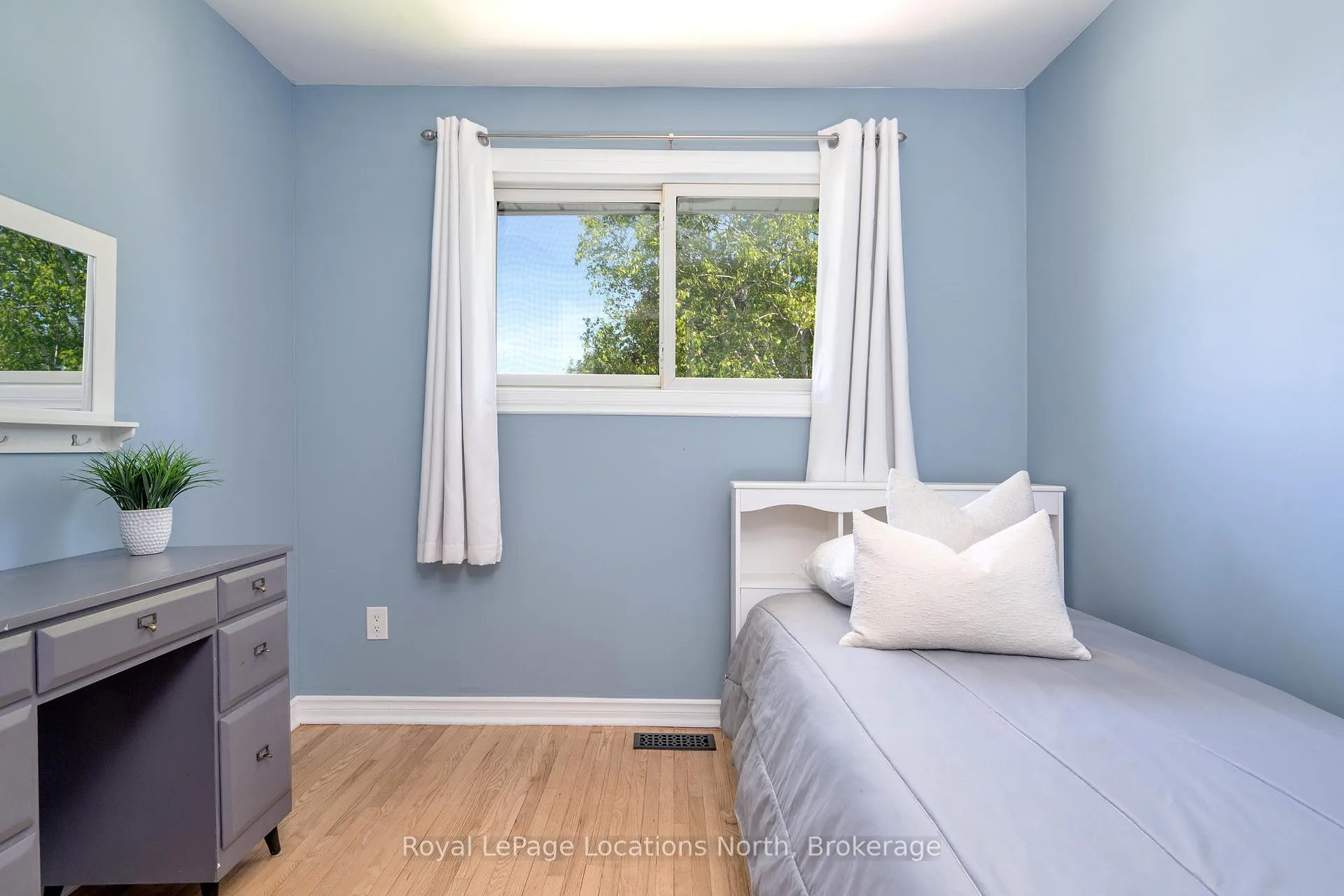 Photo 24 of 26 Dickson Road, Collingwood — HOMEH