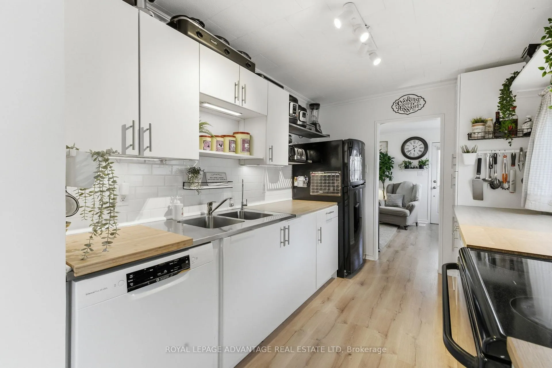 Photo 10 of 36 Beech Street, Smiths Falls — HOMEH
