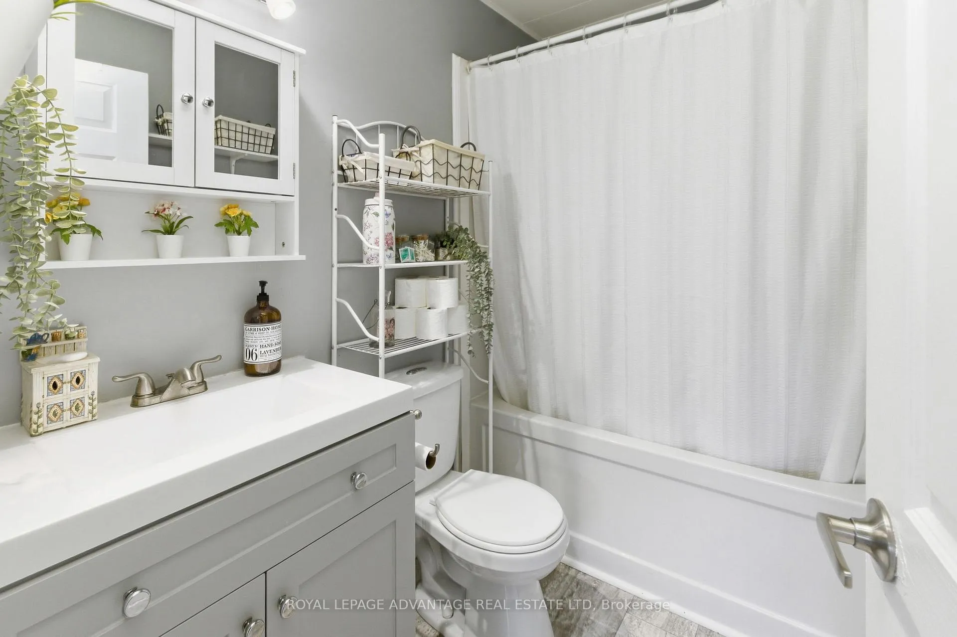Photo 19 of 36 Beech Street, Smiths Falls — HOMEH