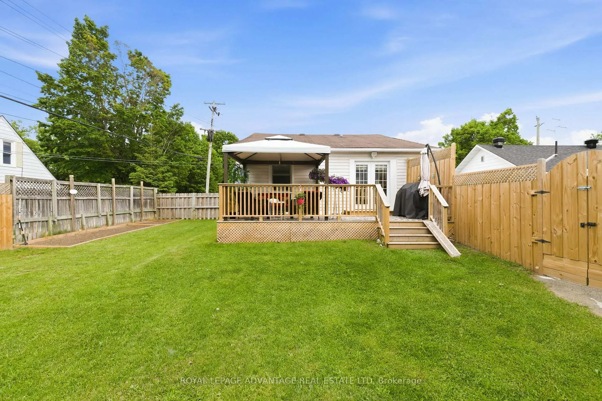 Photo 25 of 36 Beech Street, Smiths Falls — HOMEH