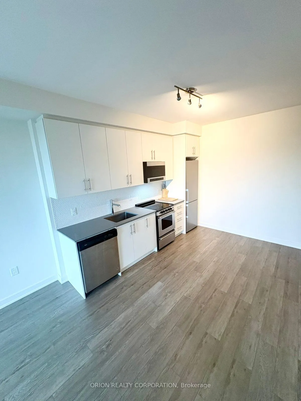 Photo 5 of Unit 821, 212 King William Street, Hamilton, Beasley — HOMEH