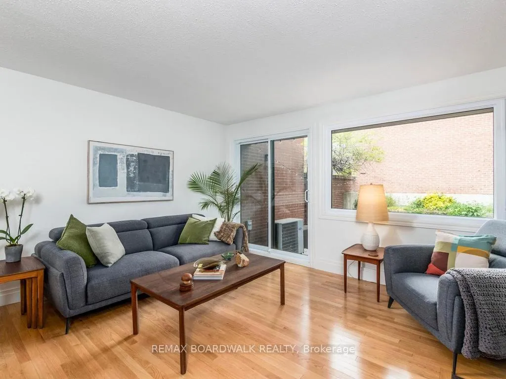 Photo 10 of 41 Putman Avenue, Ottawa, Lindenlea — HOMEH