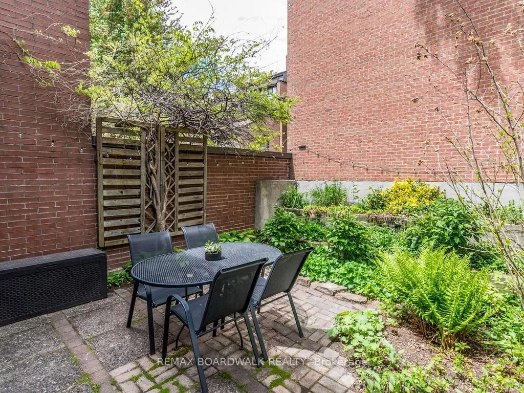 Photo 12 of 41 Putman Avenue, Ottawa, Lindenlea — HOMEH