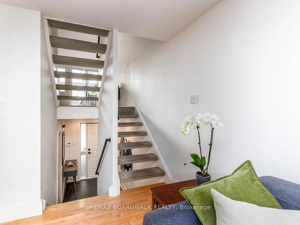 Photo 13 of 41 Putman Avenue, Ottawa, Lindenlea — HOMEH
