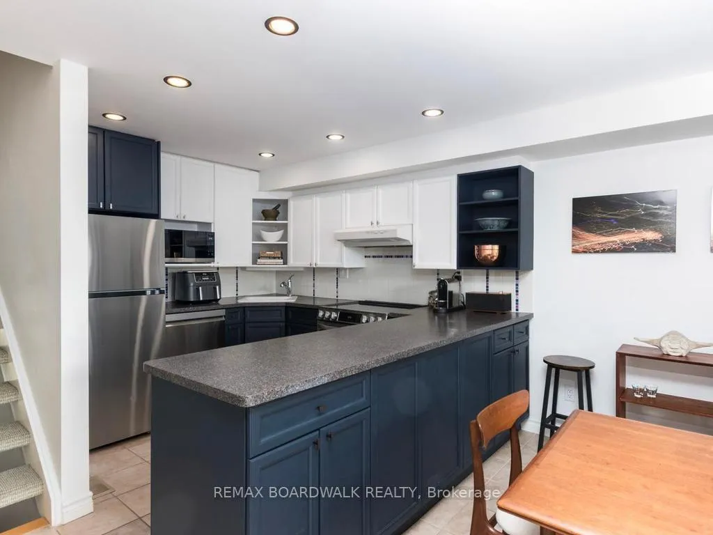 Photo 15 of 41 Putman Avenue, Ottawa, Lindenlea — HOMEH