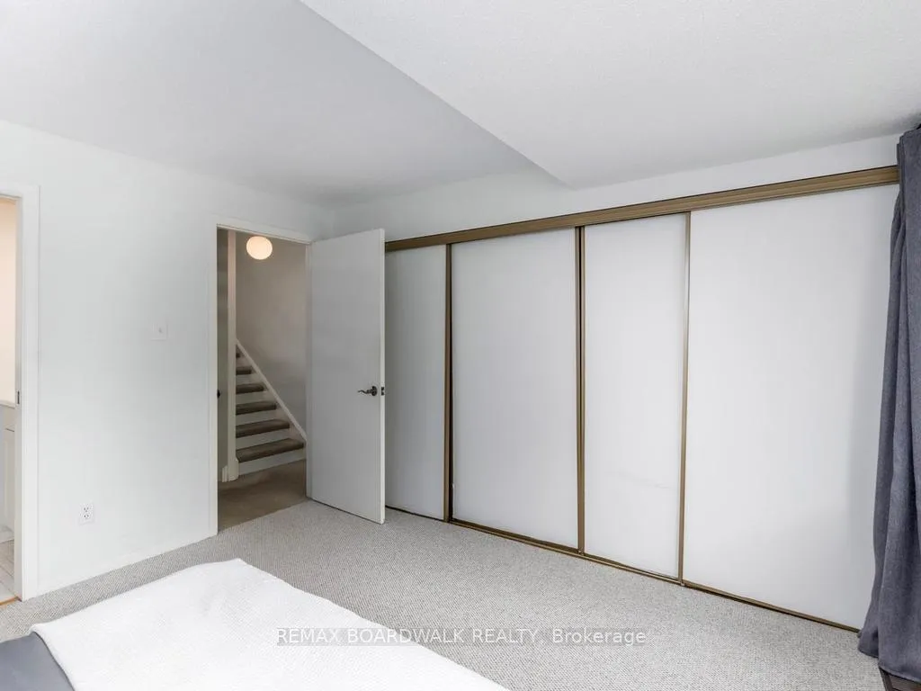 Photo 26 of 41 Putman Avenue, Ottawa, Lindenlea — HOMEH