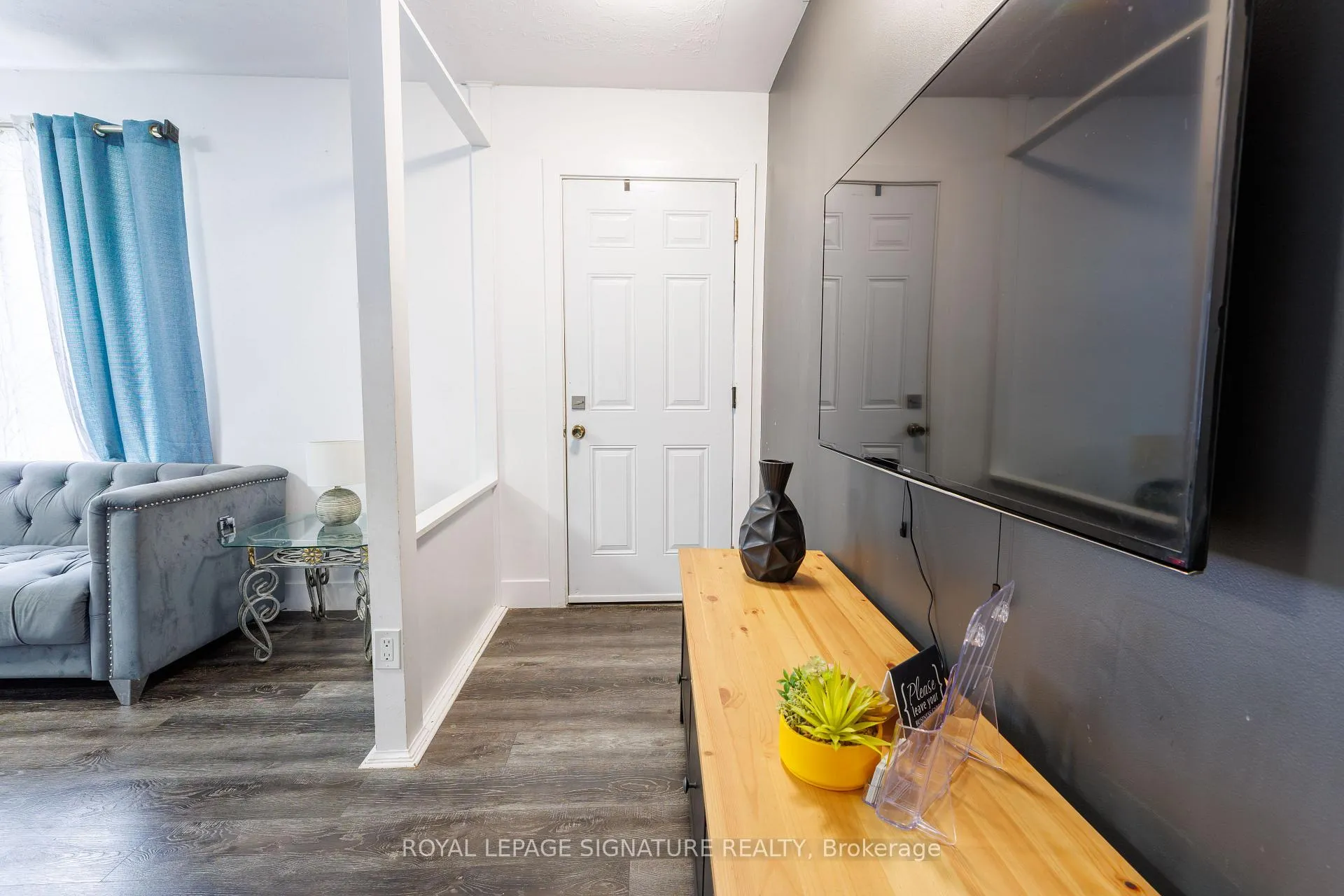 Photo 4 of 18 Silverdale Crescent, London, South T — HOMEH