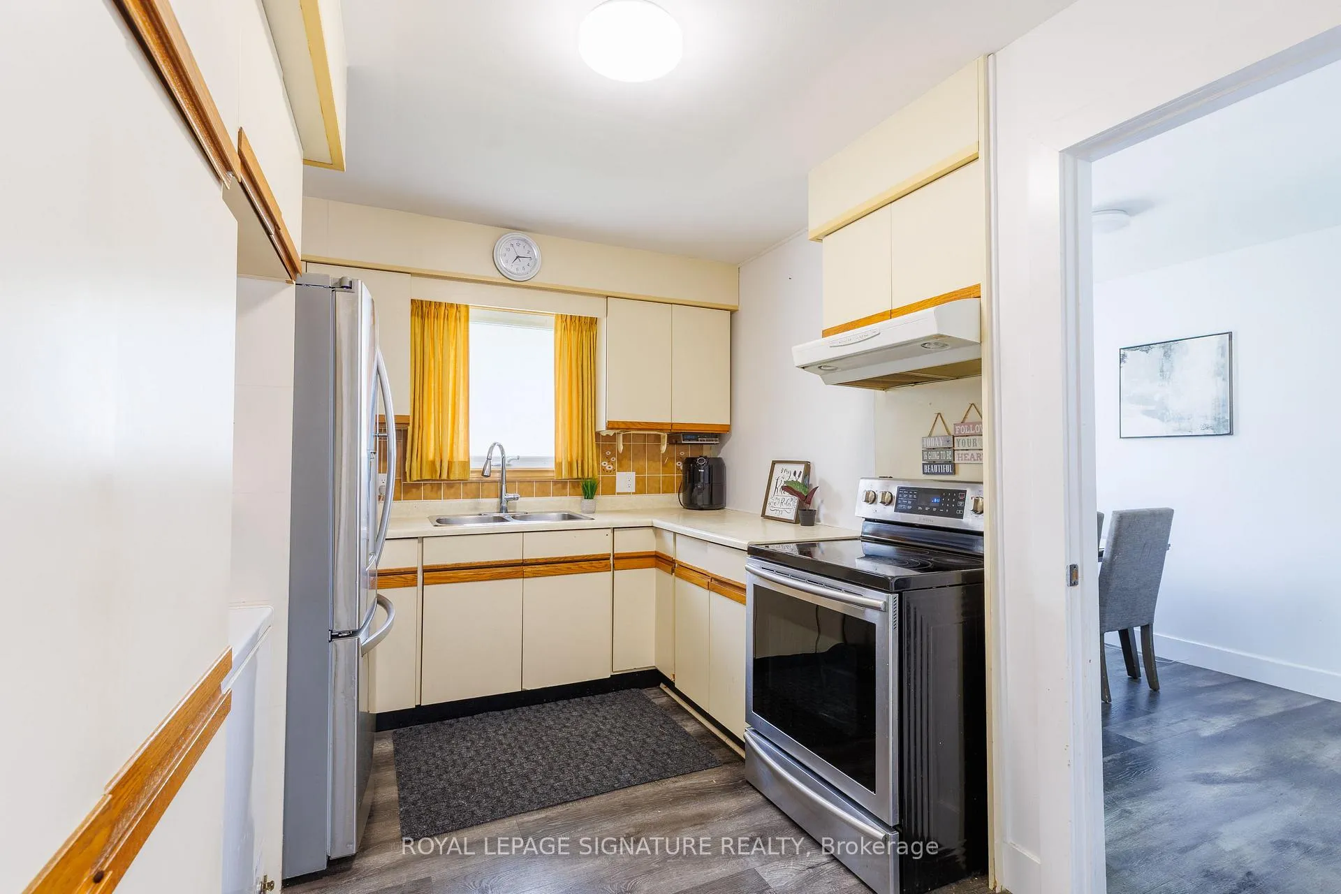 Photo 9 of 18 Silverdale Crescent, London, South T — HOMEH