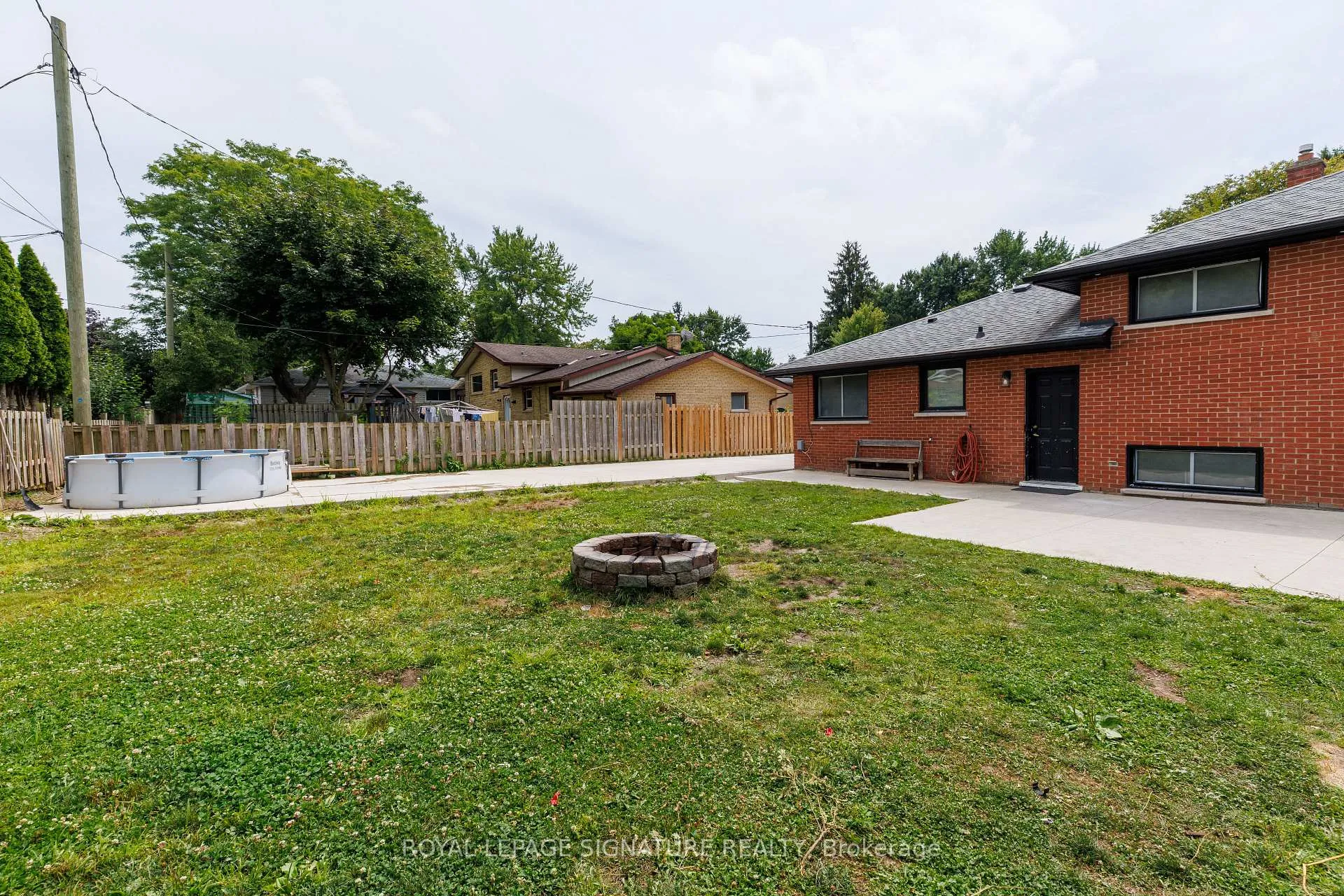 Photo 20 of 18 Silverdale Crescent, London, South T — HOMEH