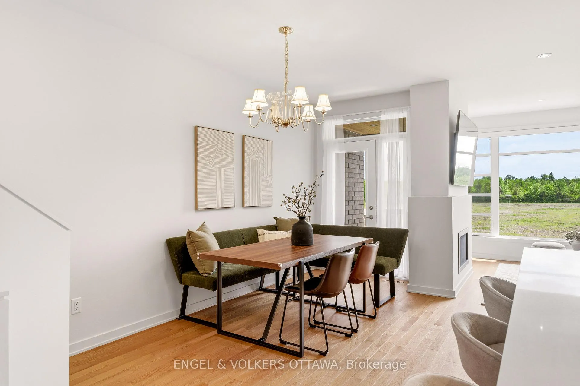 Photo 16 of 256 Shuttleworth Drive, Ottawa, Leitrim — HOMEH