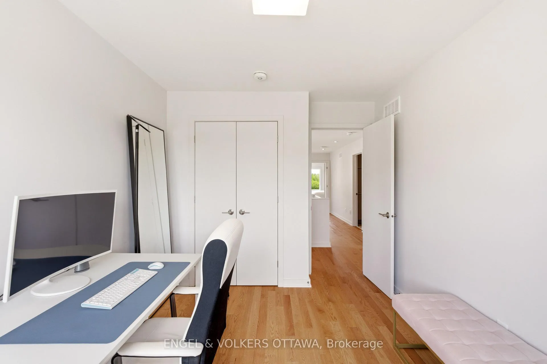Photo 33 of 256 Shuttleworth Drive, Ottawa, Leitrim — HOMEH