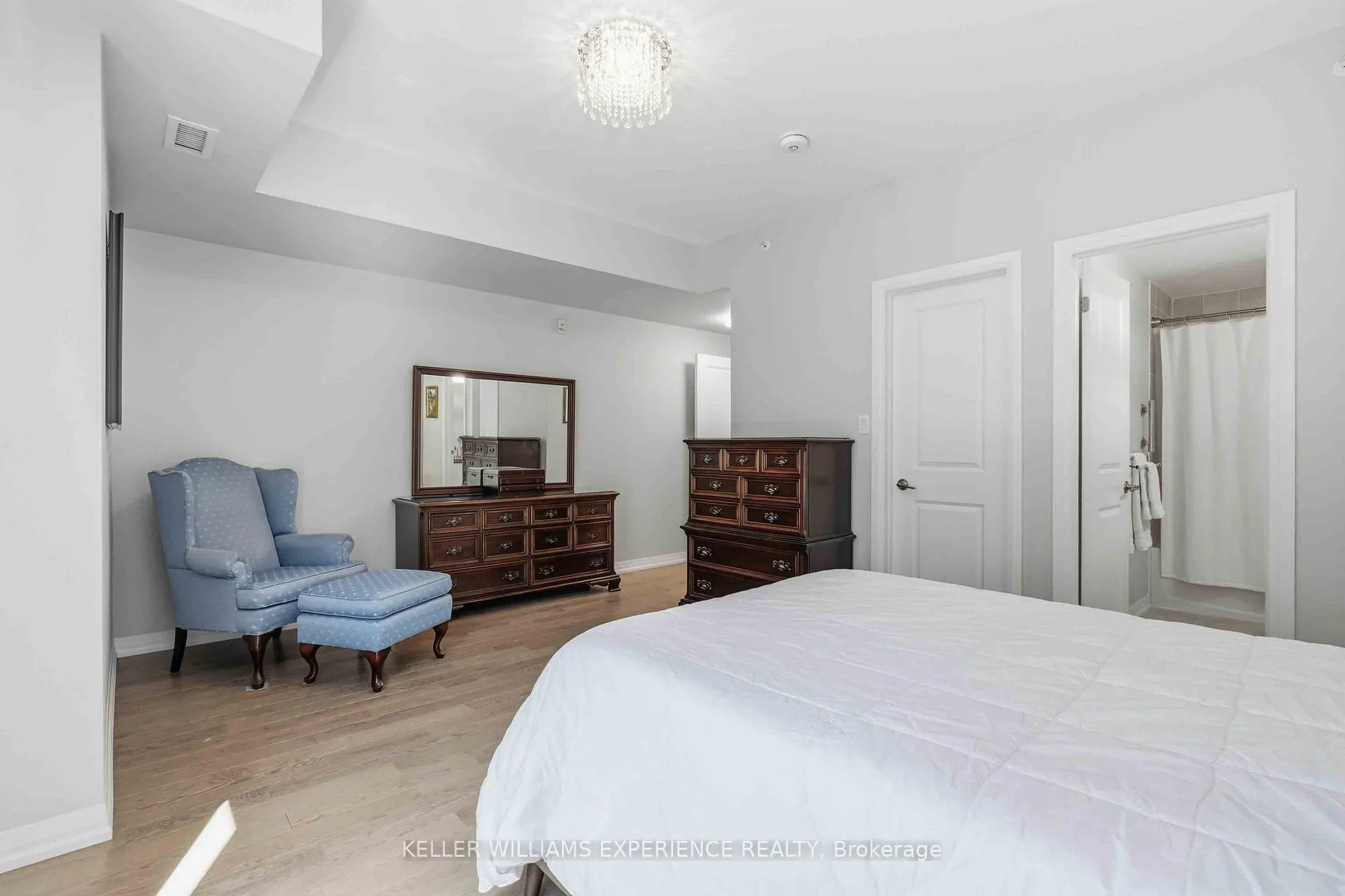 Photo 18 of Unit 312, 304 Essa Road, Barrie, 400 West — HOMEH