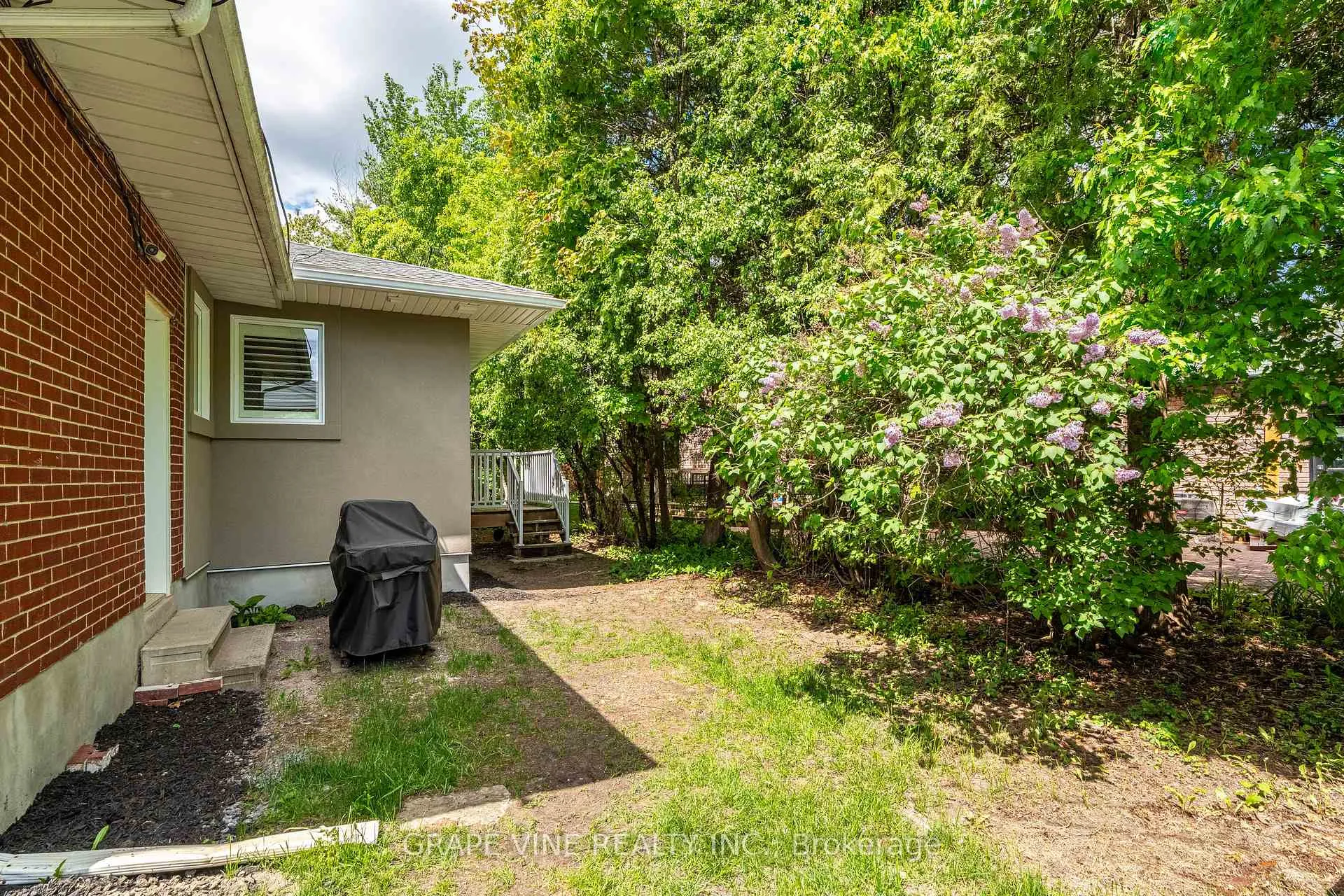 Photo 6 of 2201 Braeside Avenue, Ottawa, Alta Vista — HOMEH