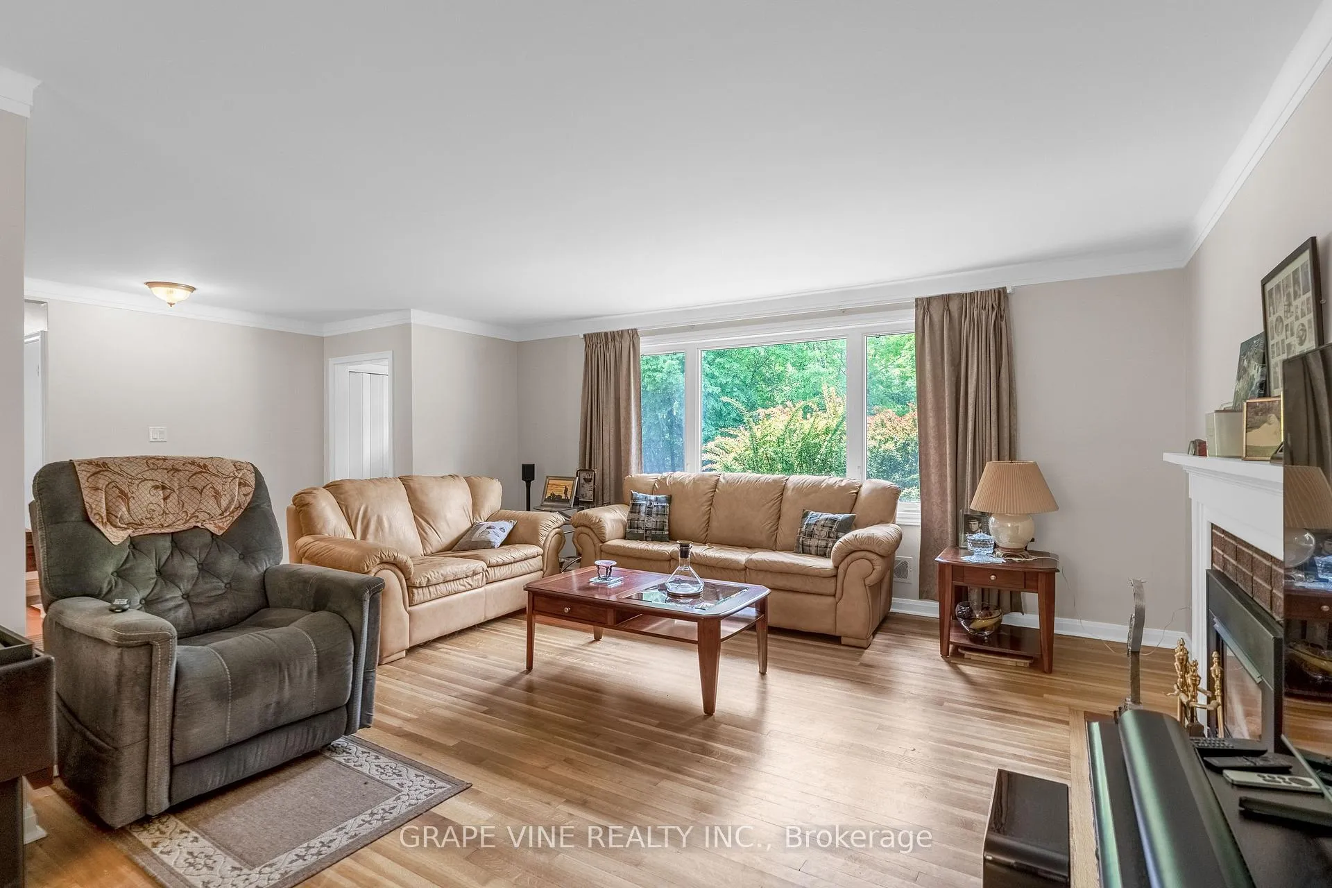 Photo 13 of 2201 Braeside Avenue, Ottawa, Alta Vista — HOMEH