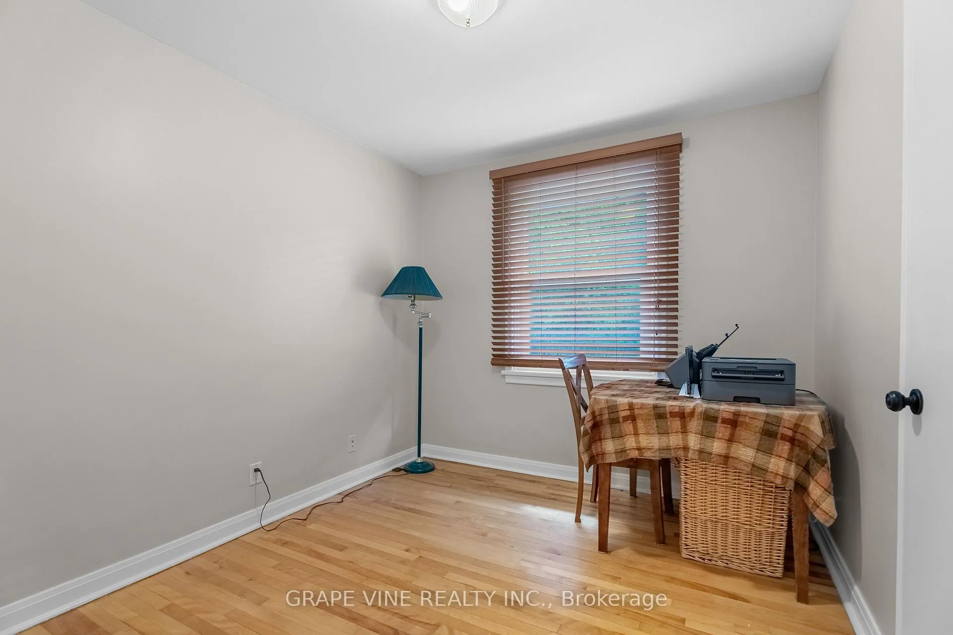 Photo 30 of 2201 Braeside Avenue, Ottawa, Alta Vista — HOMEH