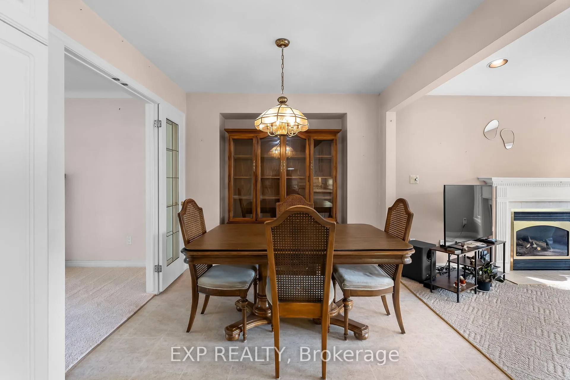 Photo 10 of 27 Mississauga Road, St. Catharines, Lakeshore — HOMEH