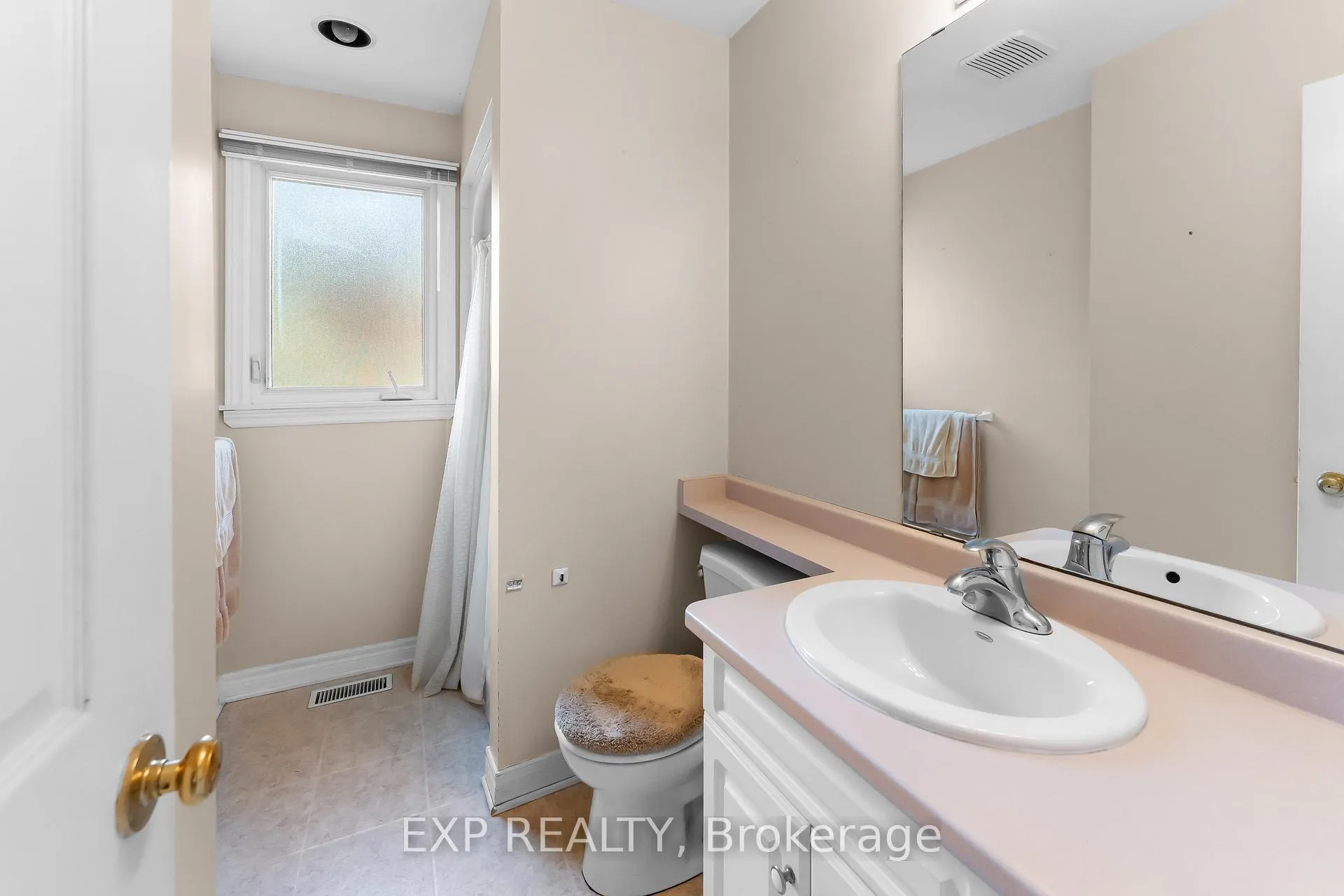 Photo 21 of 27 Mississauga Road, St. Catharines, Lakeshore — HOMEH