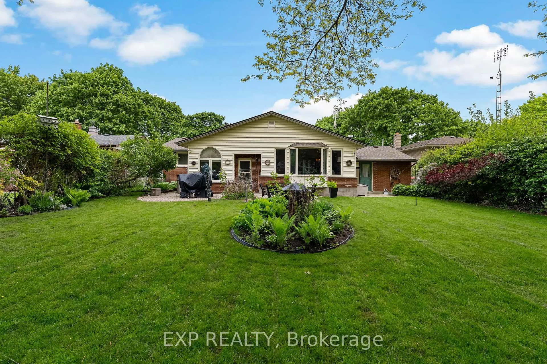 Photo 29 of 27 Mississauga Road, St. Catharines, Lakeshore — HOMEH