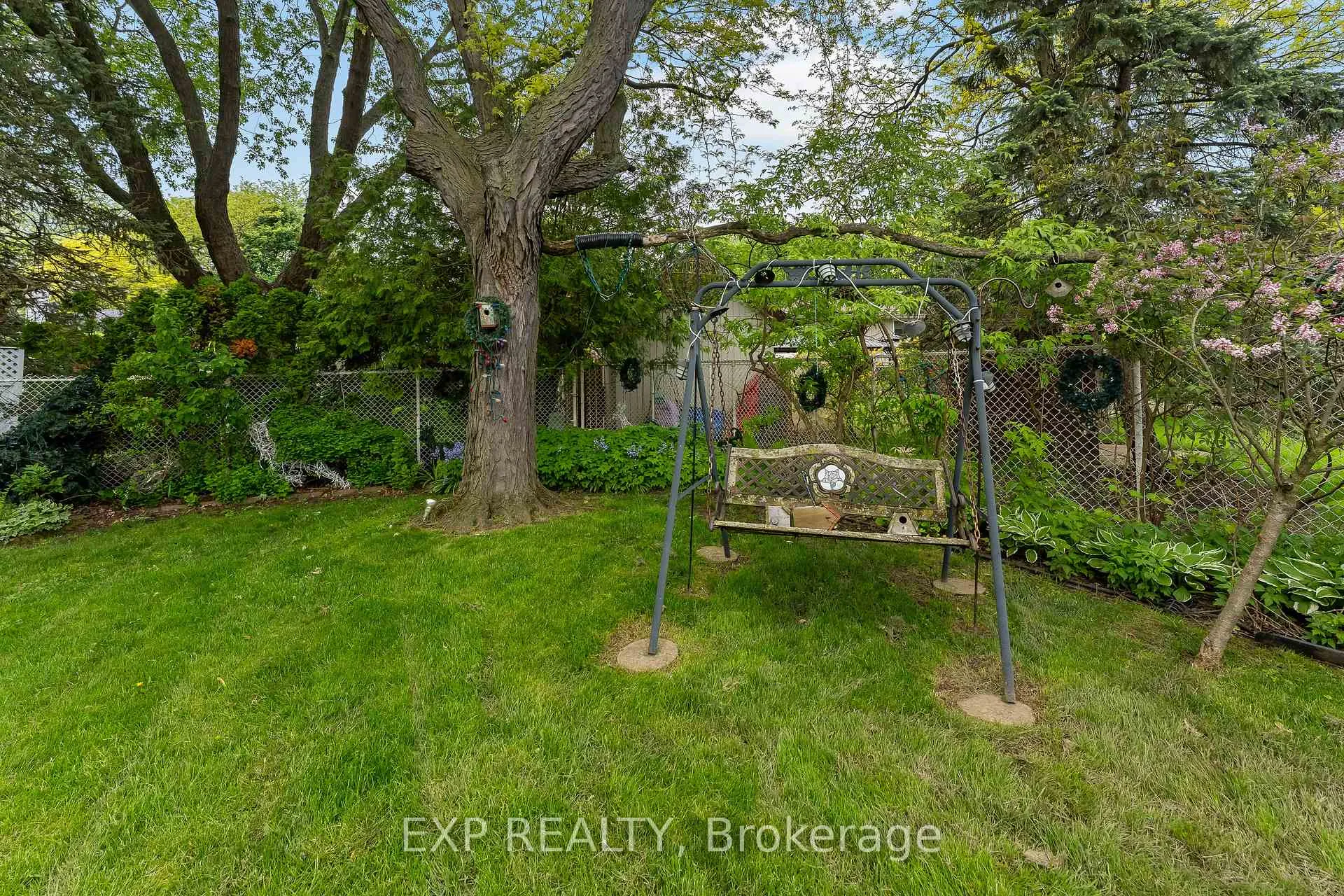 Photo 30 of 27 Mississauga Road, St. Catharines, Lakeshore — HOMEH