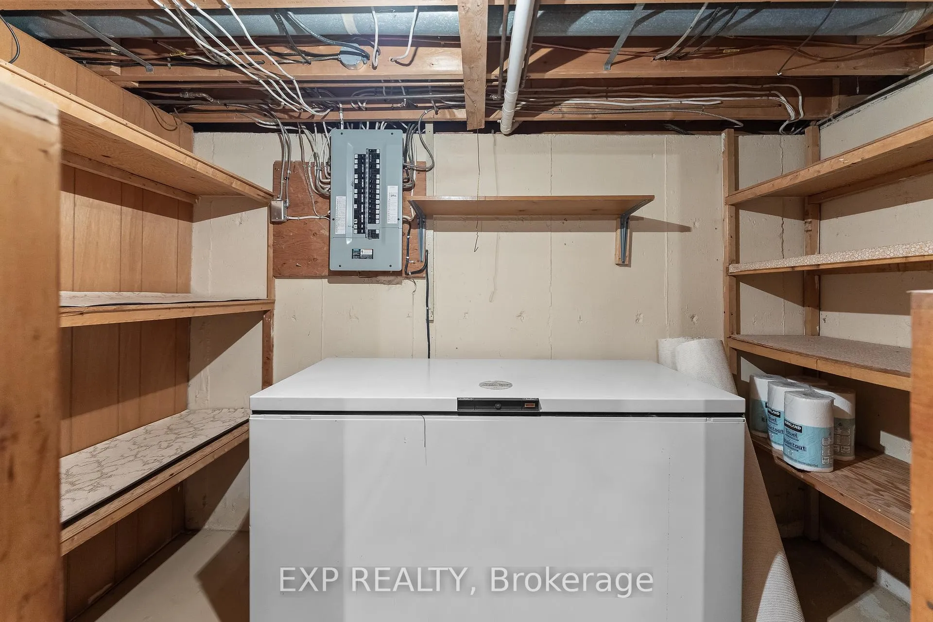 Photo 43 of 27 Mississauga Road, St. Catharines, Lakeshore — HOMEH