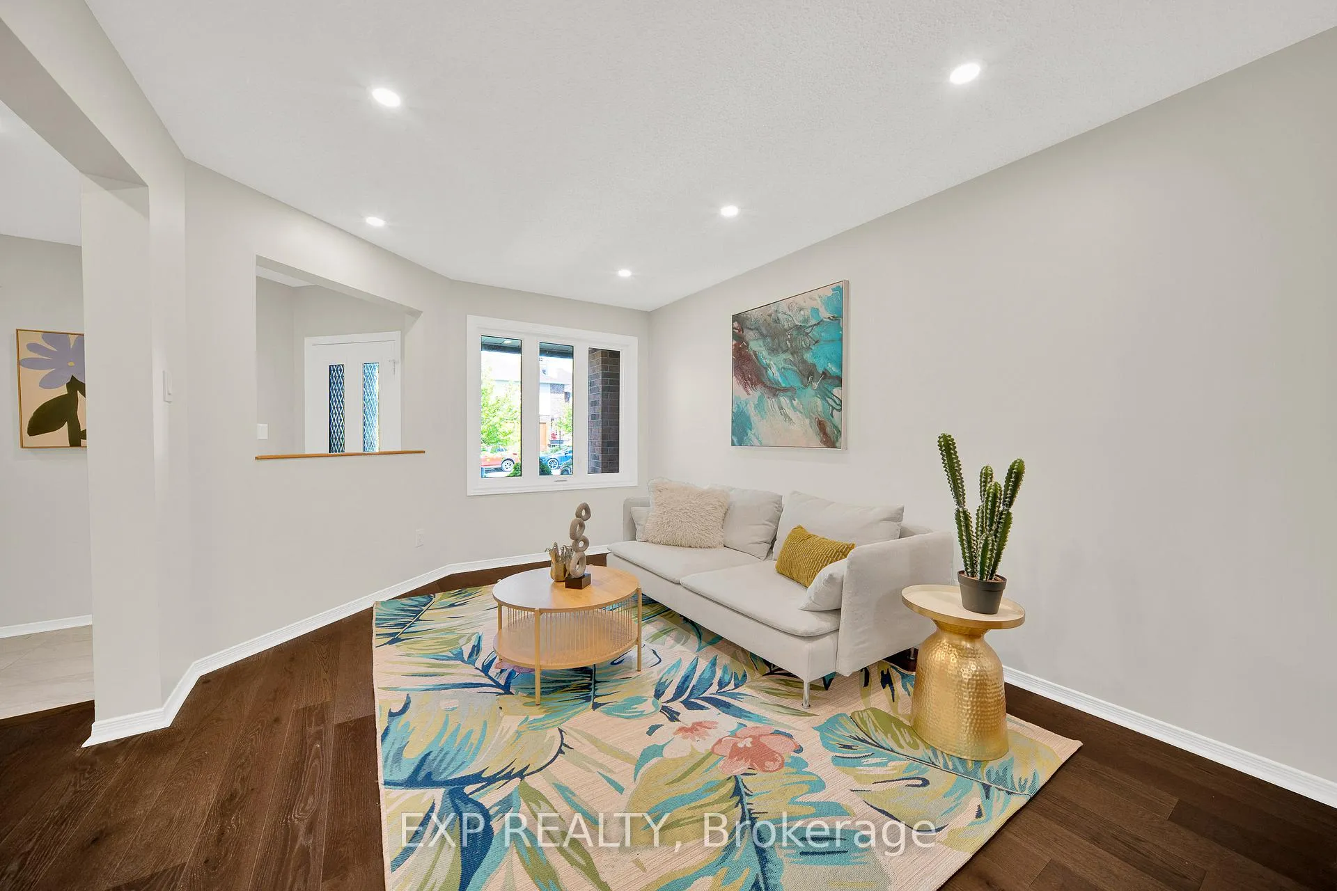 Photo 2 of 186 Southport Drive, Ottawa, Hunt Club Park/Greenboro — HOMEH