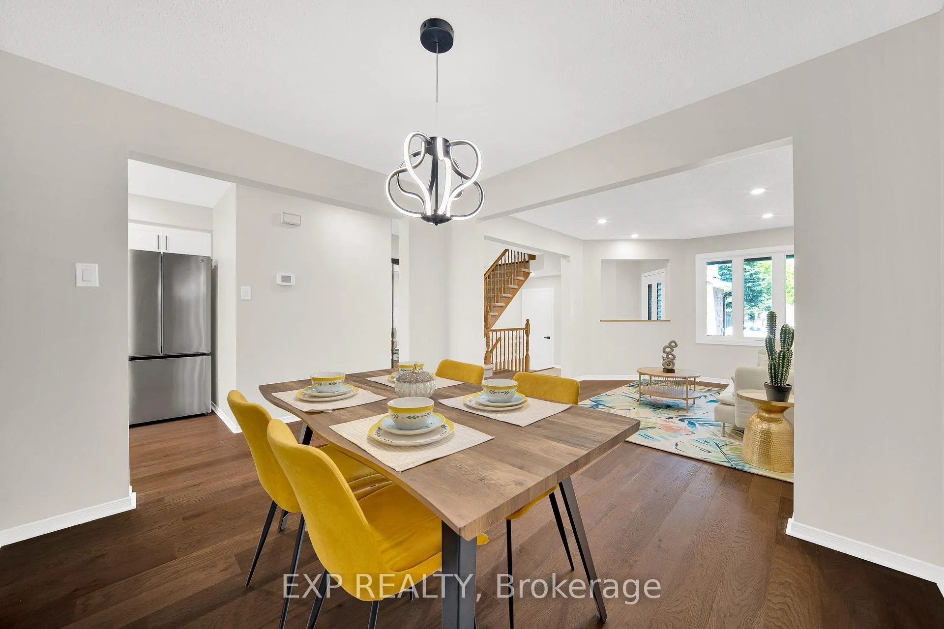 Photo 6 of 186 Southport Drive, Ottawa, Hunt Club Park/Greenboro — HOMEH