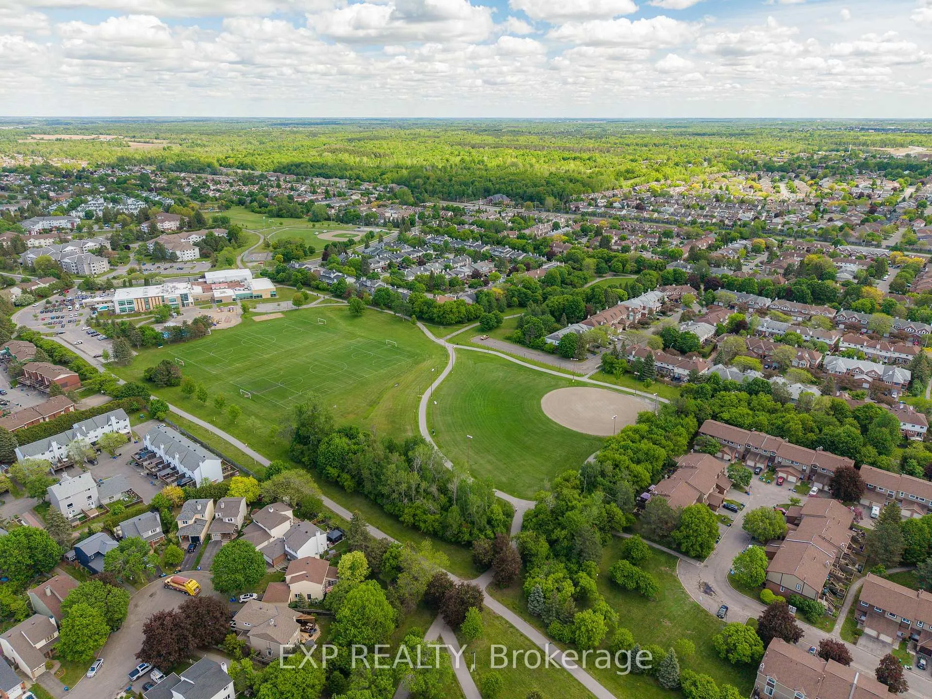 Photo 33 of 186 Southport Drive, Ottawa, Hunt Club Park/Greenboro — HOMEH