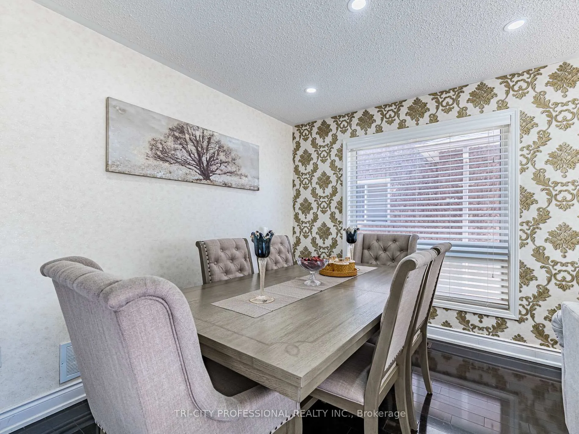 Photo 11 of 18 Sugarhill Drive, Brampton, Fletcher's Meadow — HOMEH