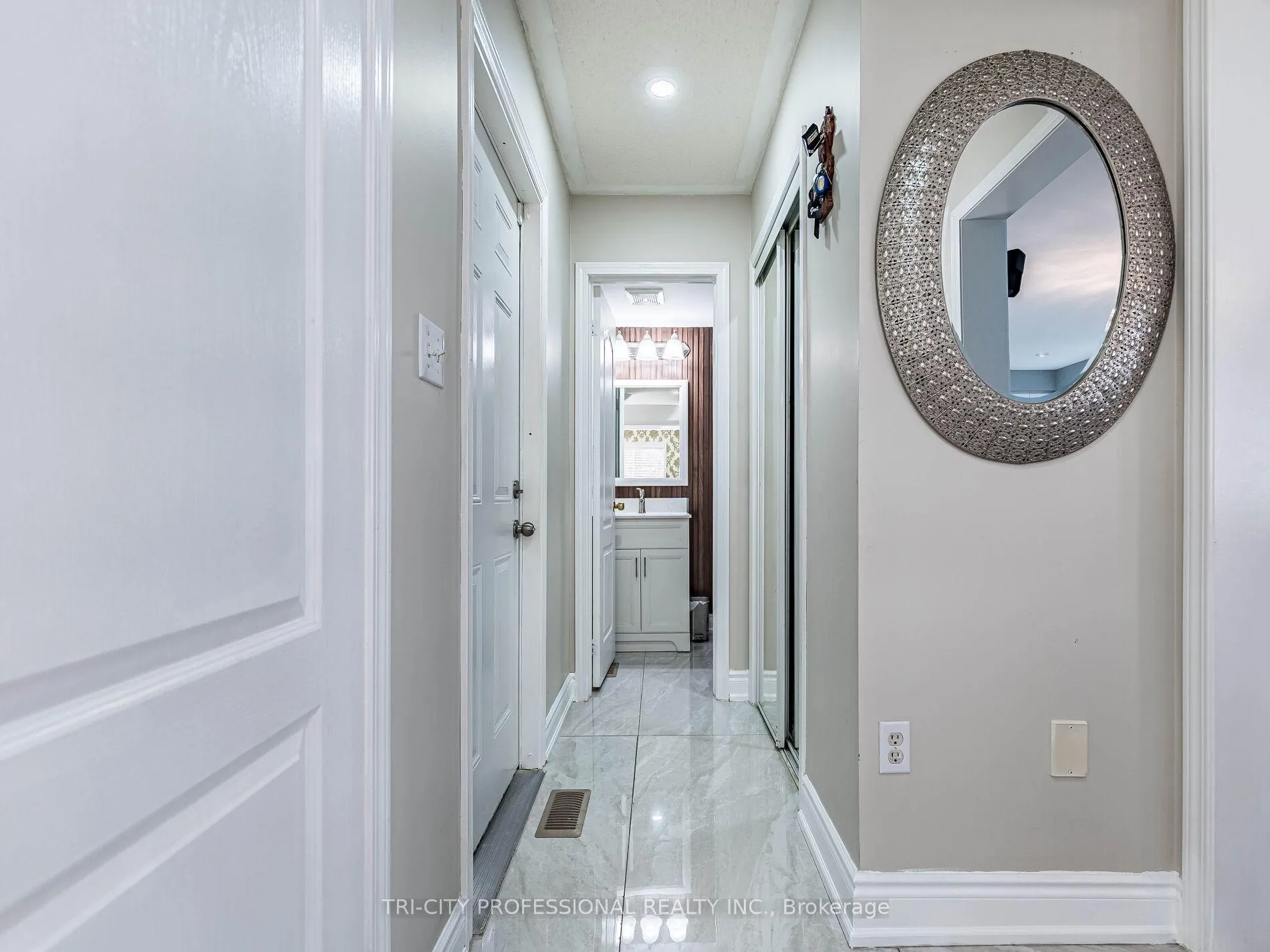Photo 19 of 18 Sugarhill Drive, Brampton, Fletcher's Meadow — HOMEH