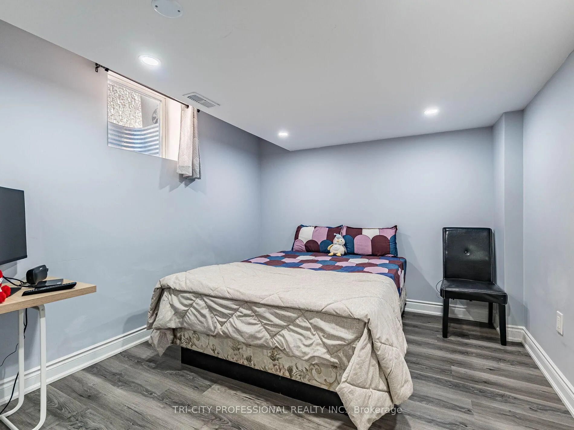 Photo 37 of 18 Sugarhill Drive, Brampton, Fletcher's Meadow — HOMEH