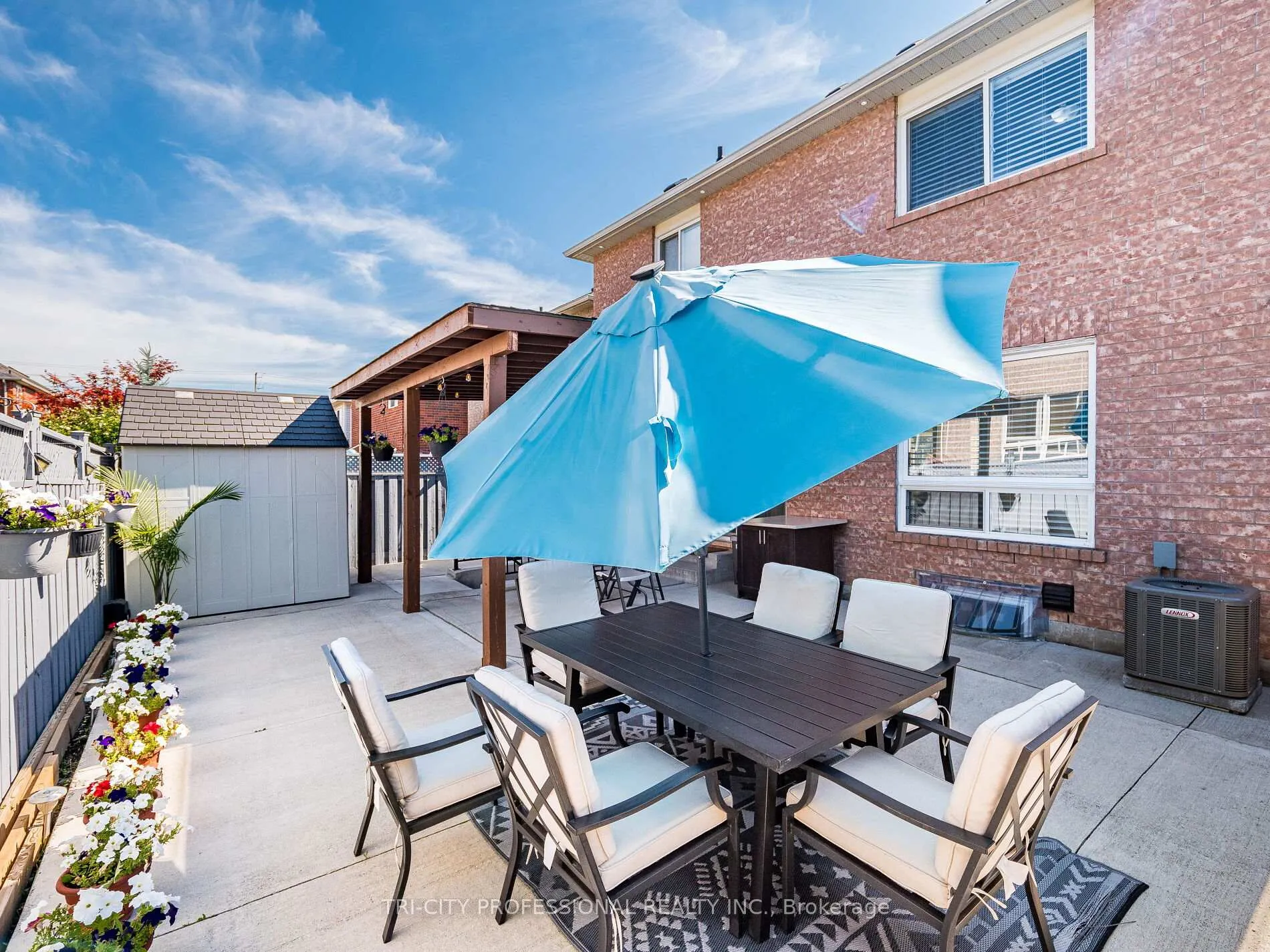 Photo 44 of 18 Sugarhill Drive, Brampton, Fletcher's Meadow — HOMEH