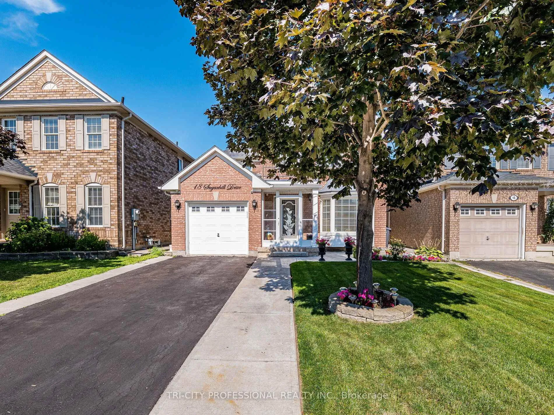 Photo 48 of 18 Sugarhill Drive, Brampton, Fletcher's Meadow — HOMEH
