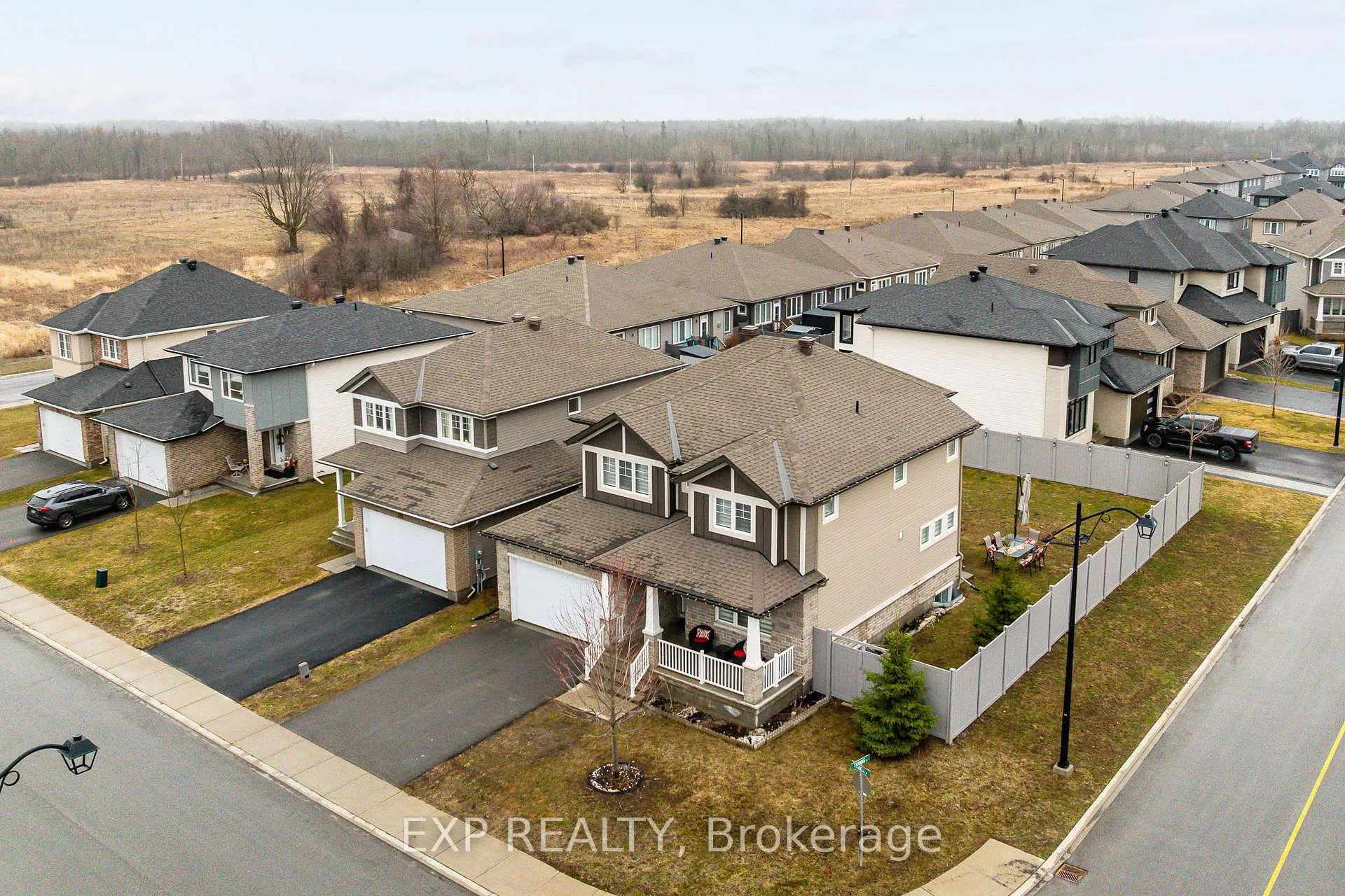 Photo 3 of 119 Riddell Street, Carleton Place — HOMEH