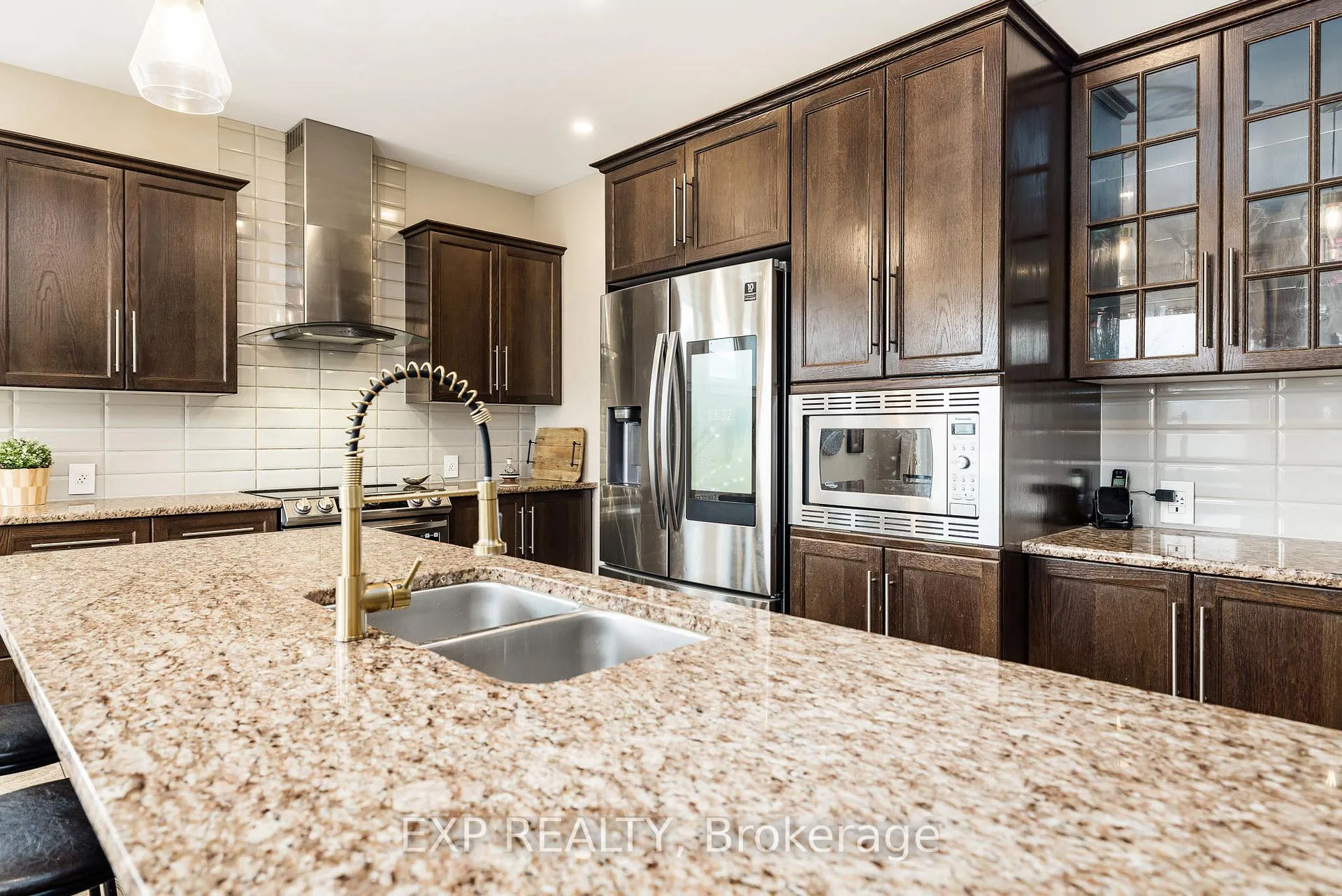Photo 11 of 119 Riddell Street, Carleton Place — HOMEH