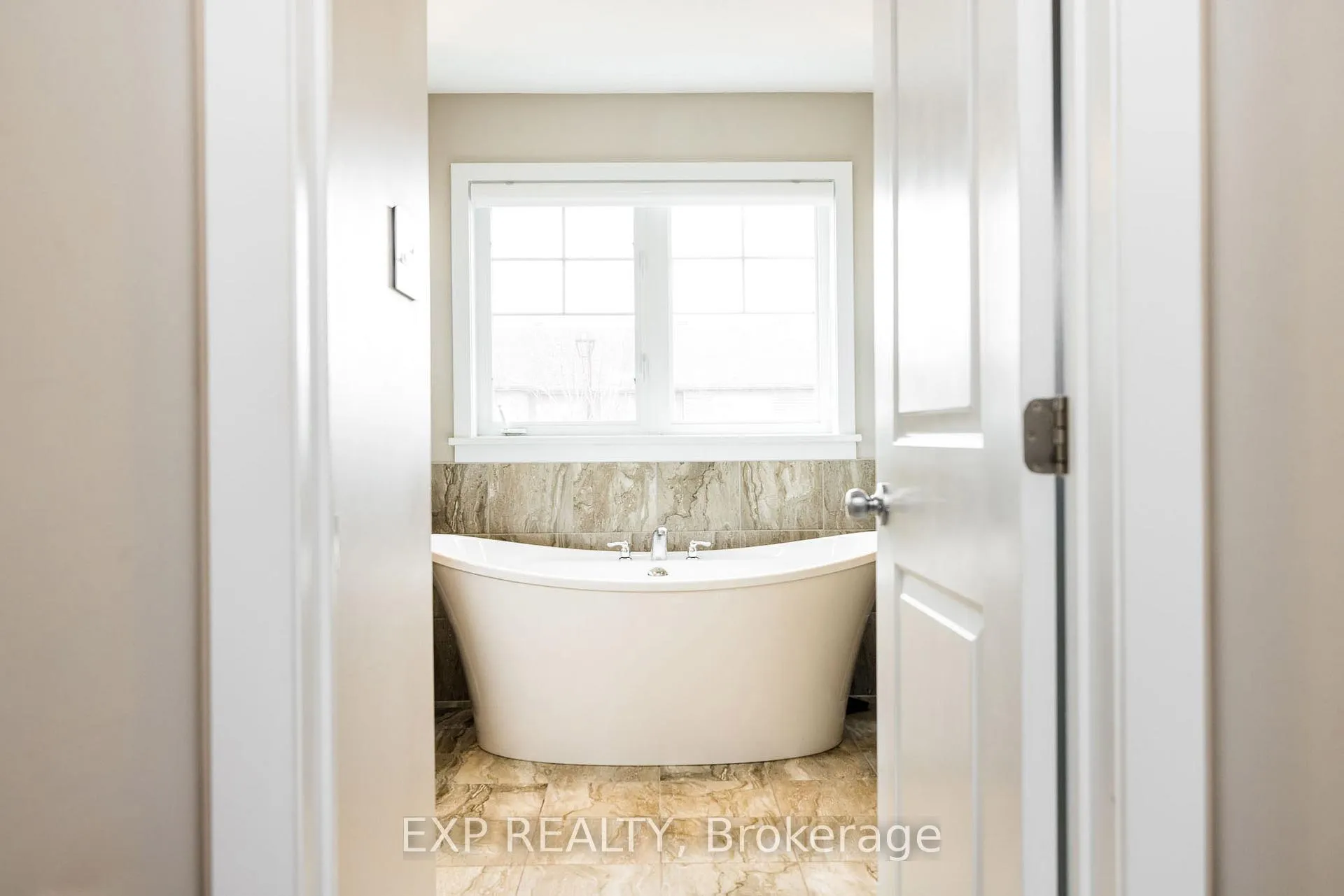 Photo 34 of 119 Riddell Street, Carleton Place — HOMEH
