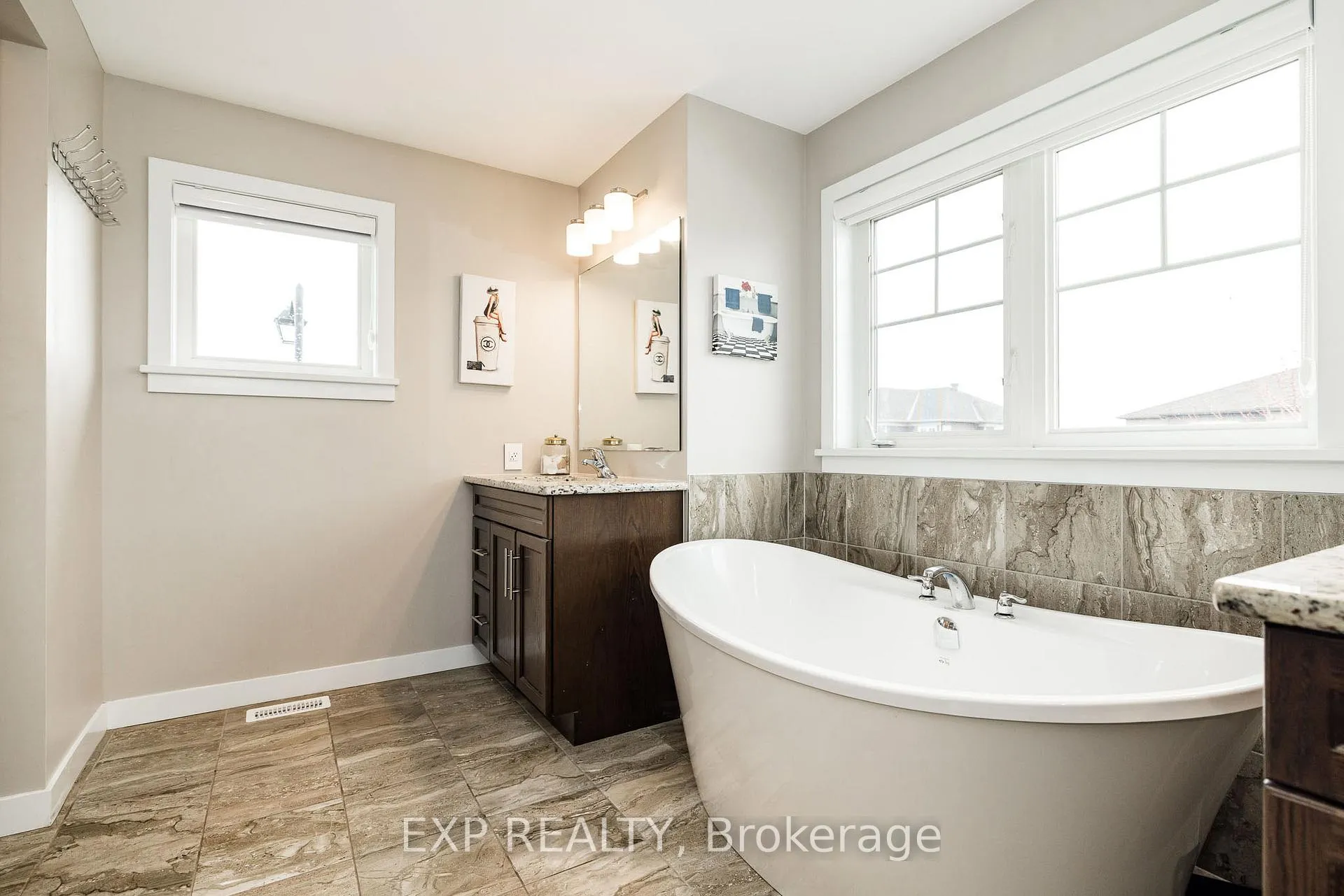 Photo 36 of 119 Riddell Street, Carleton Place — HOMEH