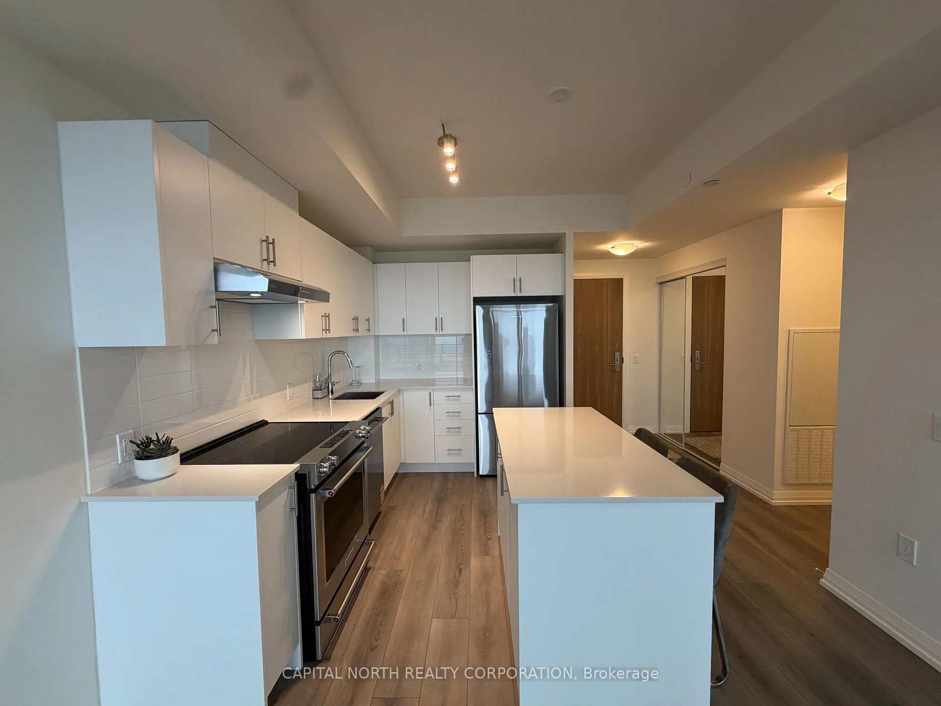 Photo 7 of Unit 1906, 27 Korda Gate, Vaughan, Vellore Village — HOMEH